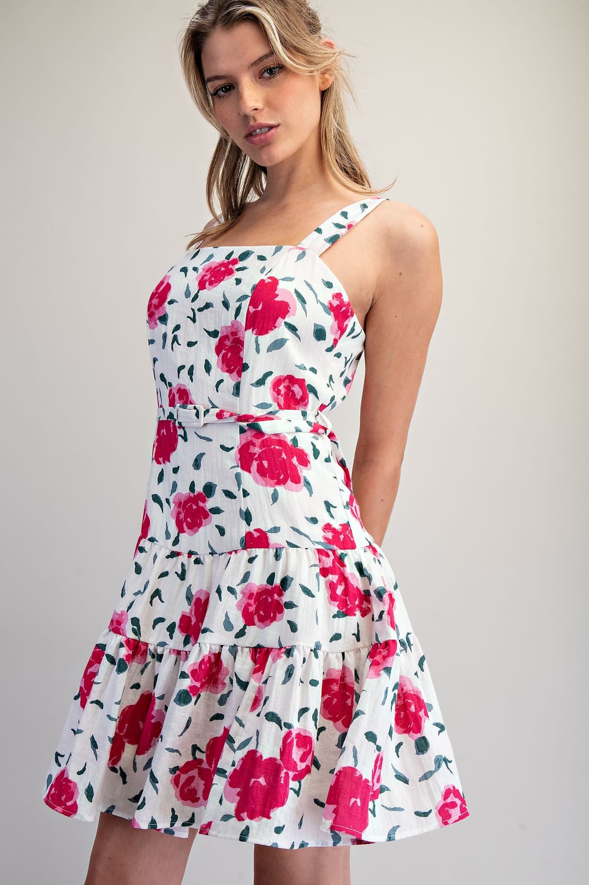 DK16007 - ROSE GARDEN