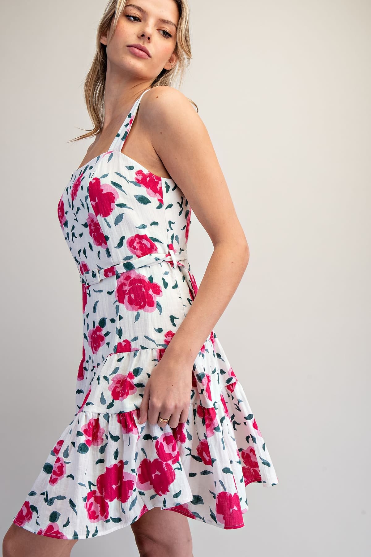 DK16007 - ROSE GARDEN