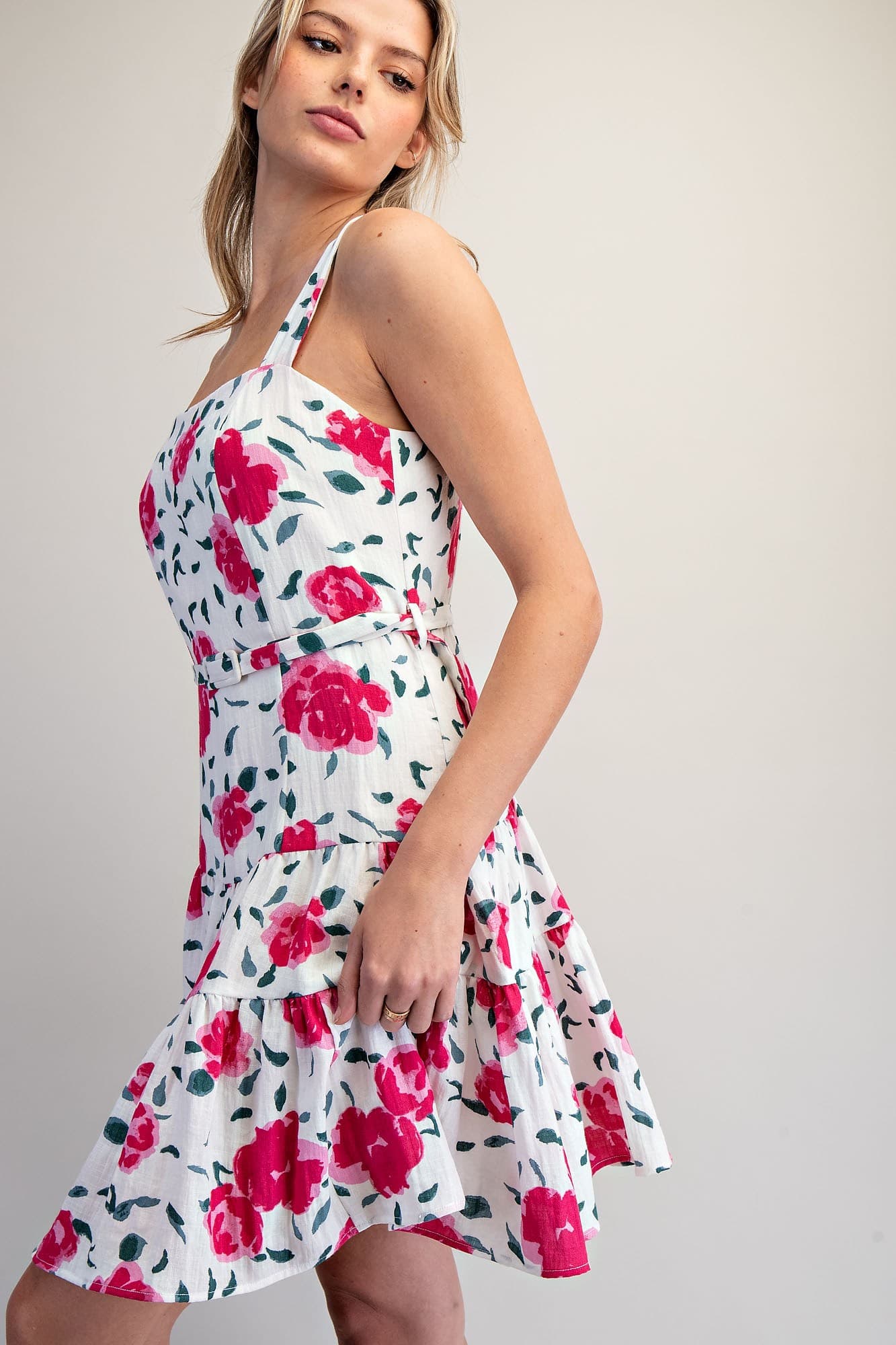 DK16007 - ROSE GARDEN