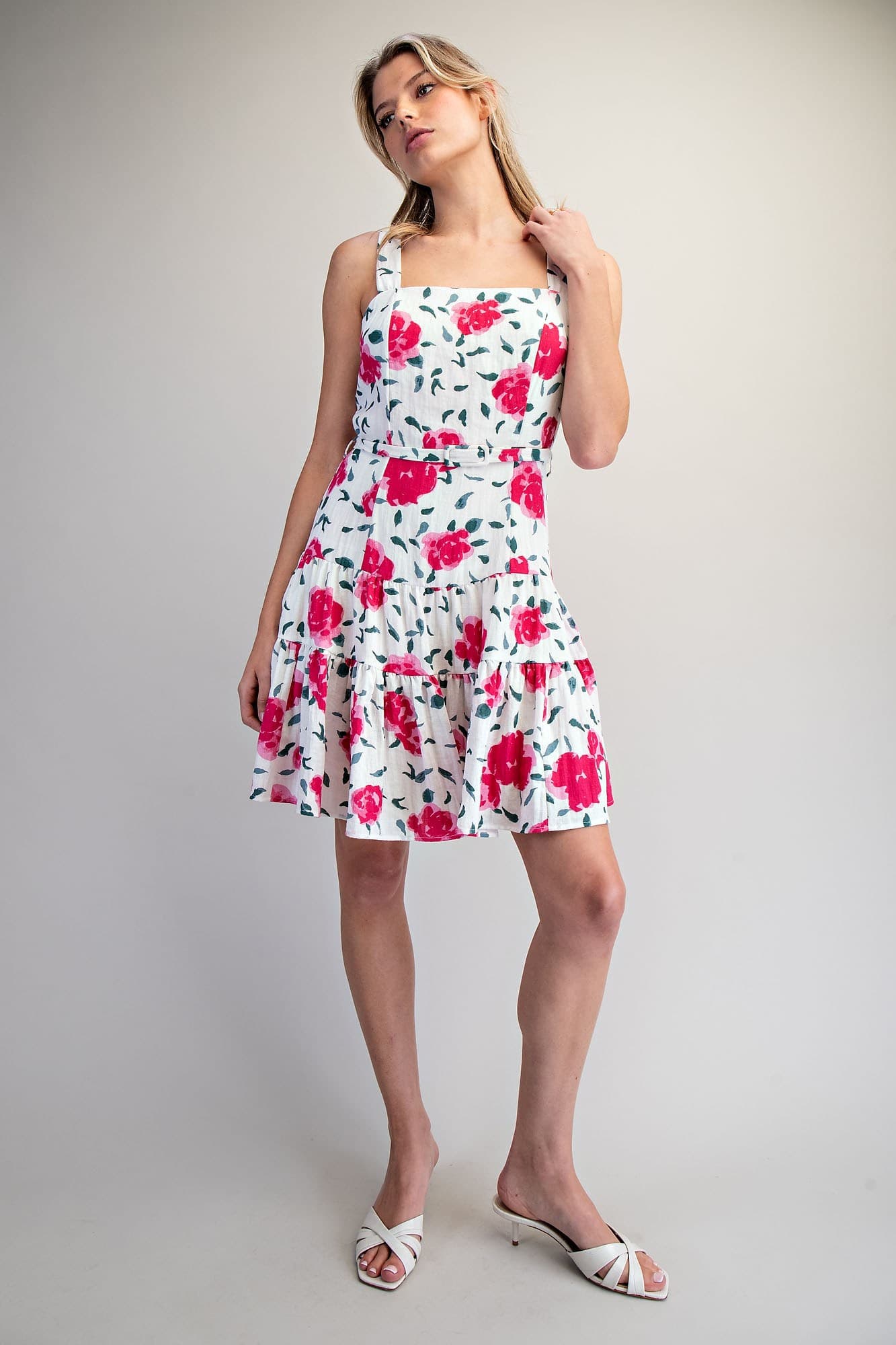 DK16007 - ROSE GARDEN