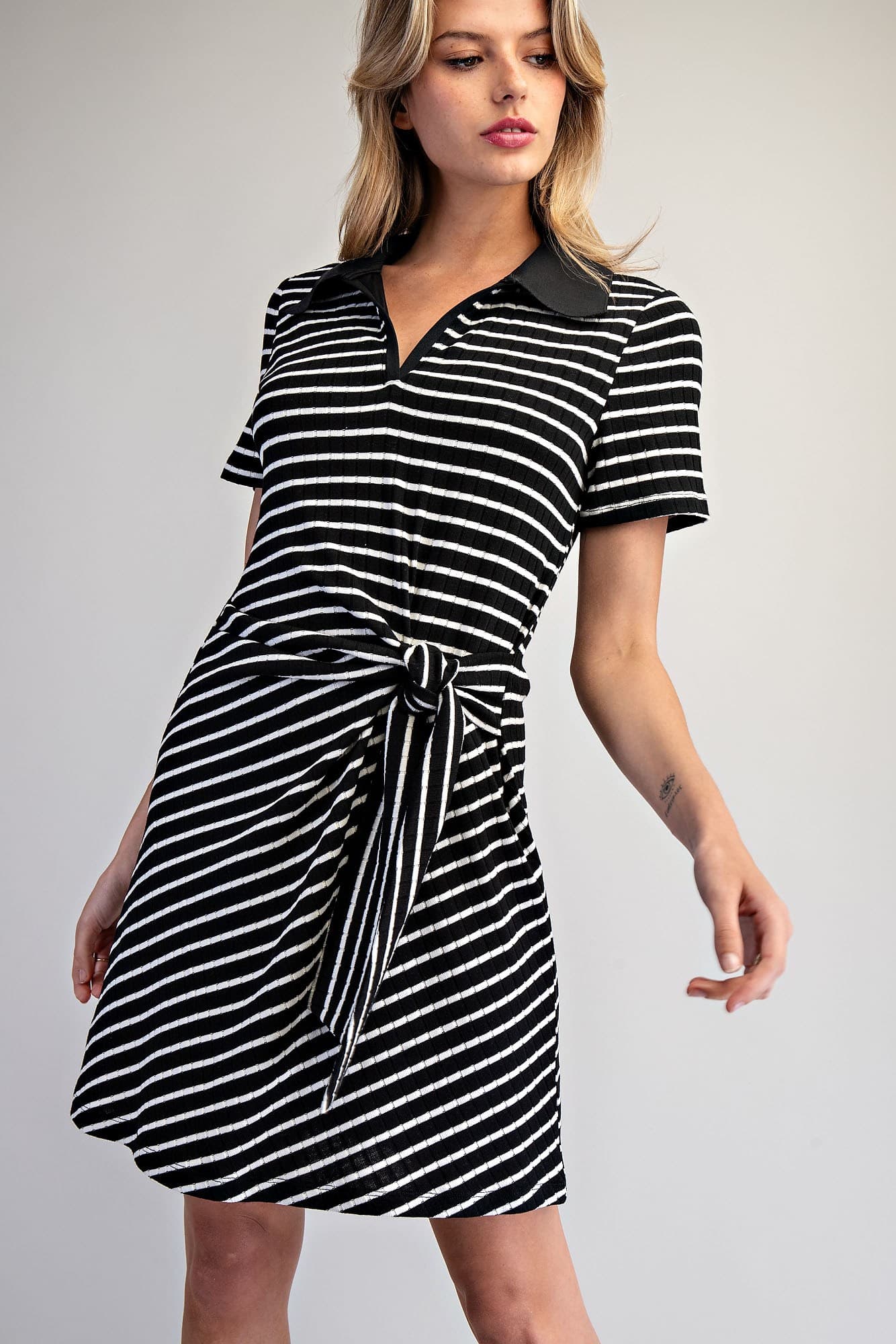 DH15357 - BLACK