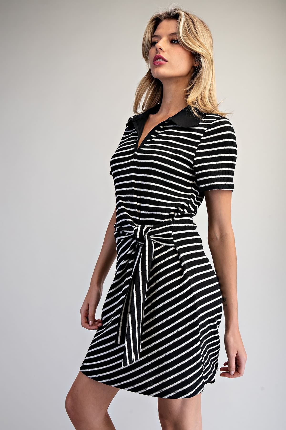 DH15357 - BLACK