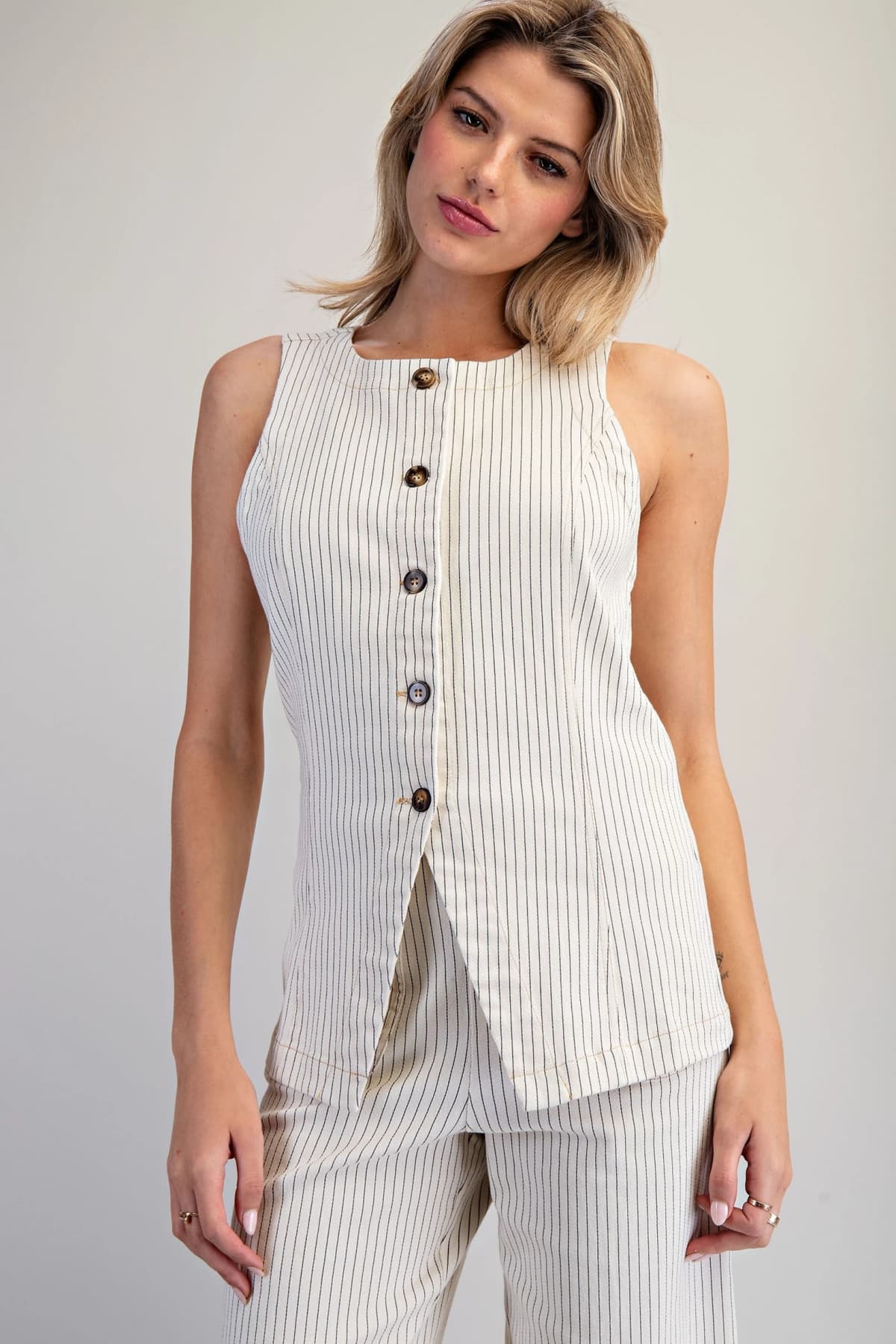 TK16075 - OFF WHITE