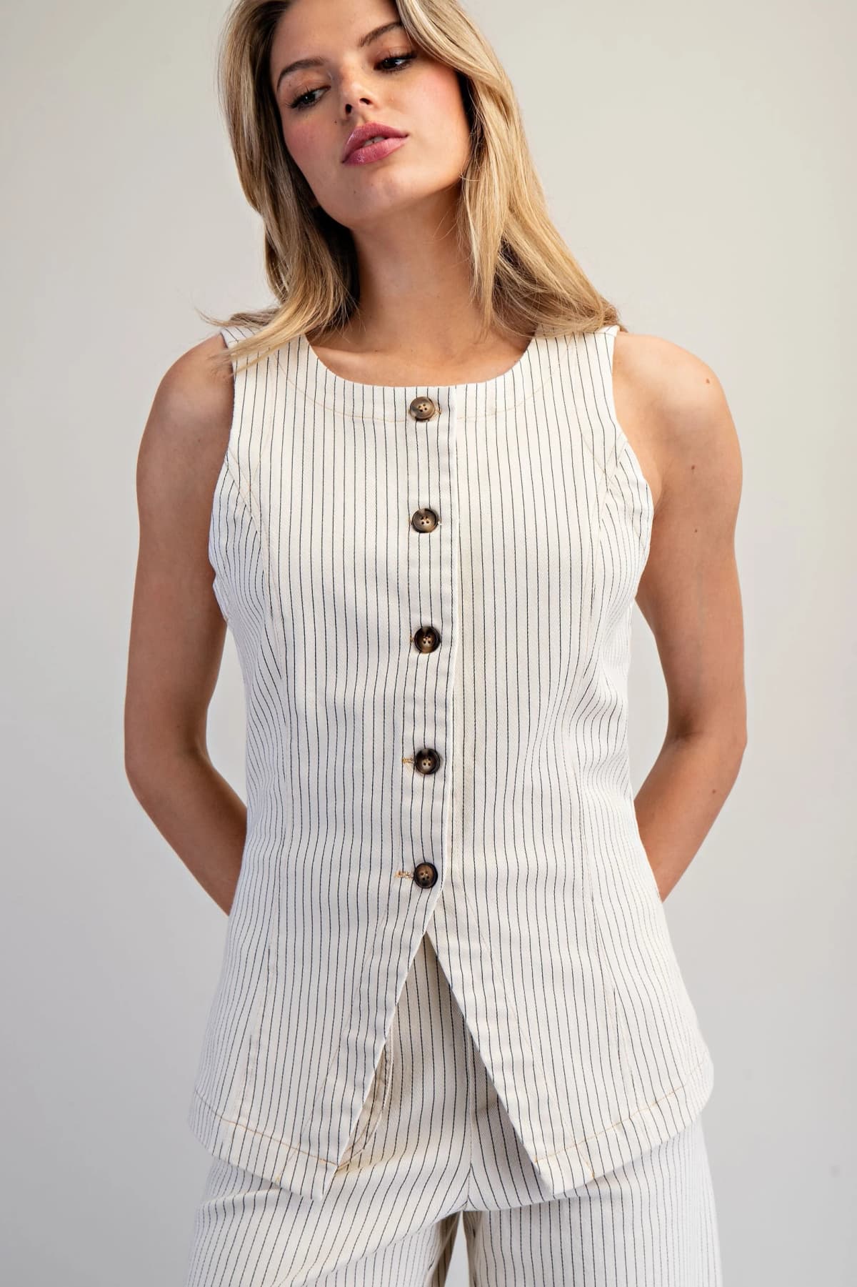 TK16075 - OFF WHITE