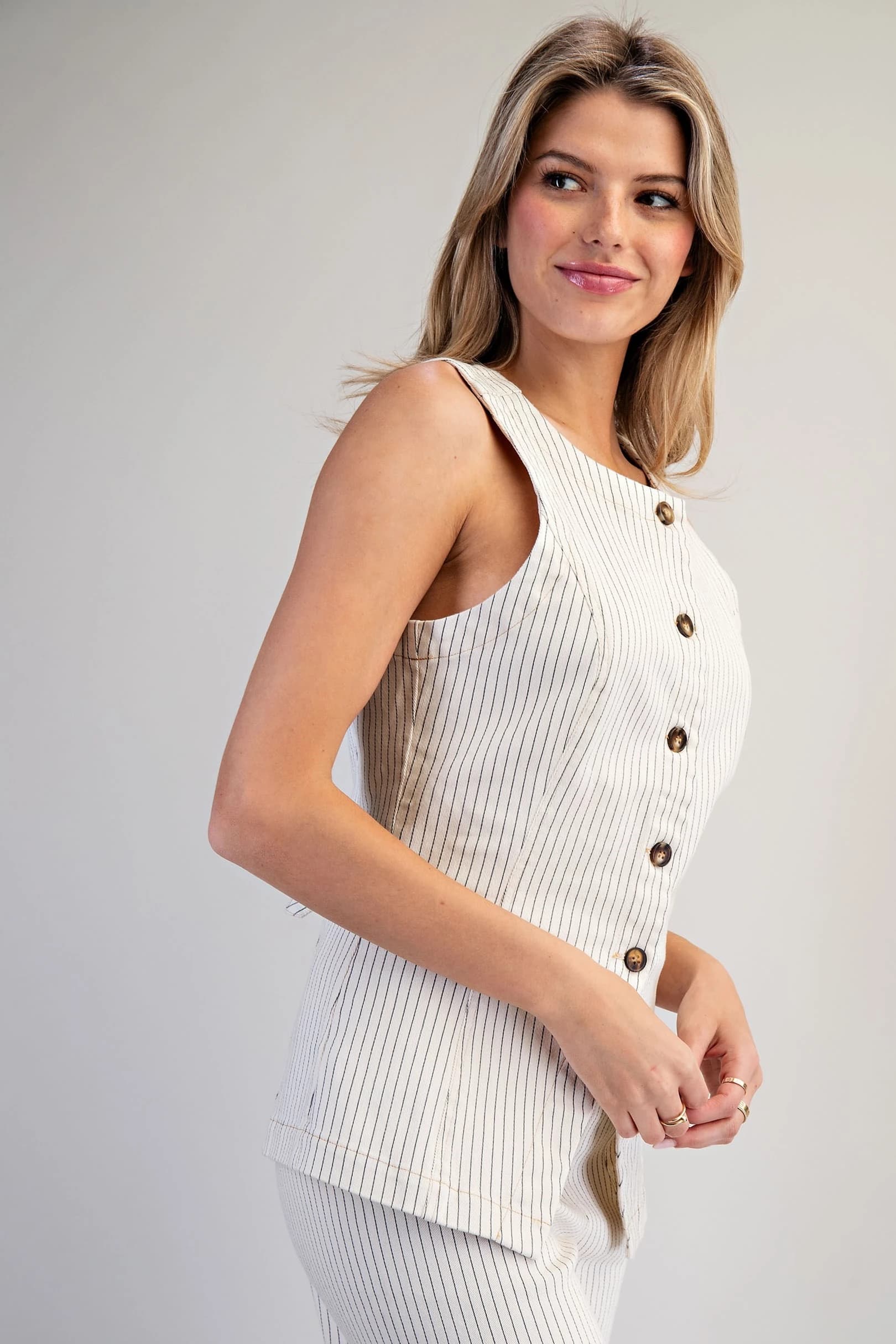 TK16075 - OFF WHITE