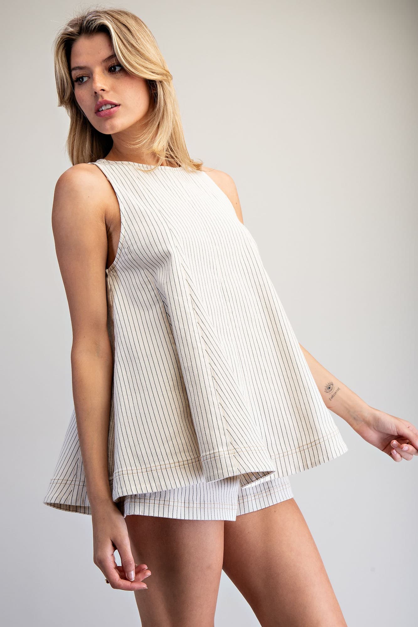 TK16296 - OFF WHITE