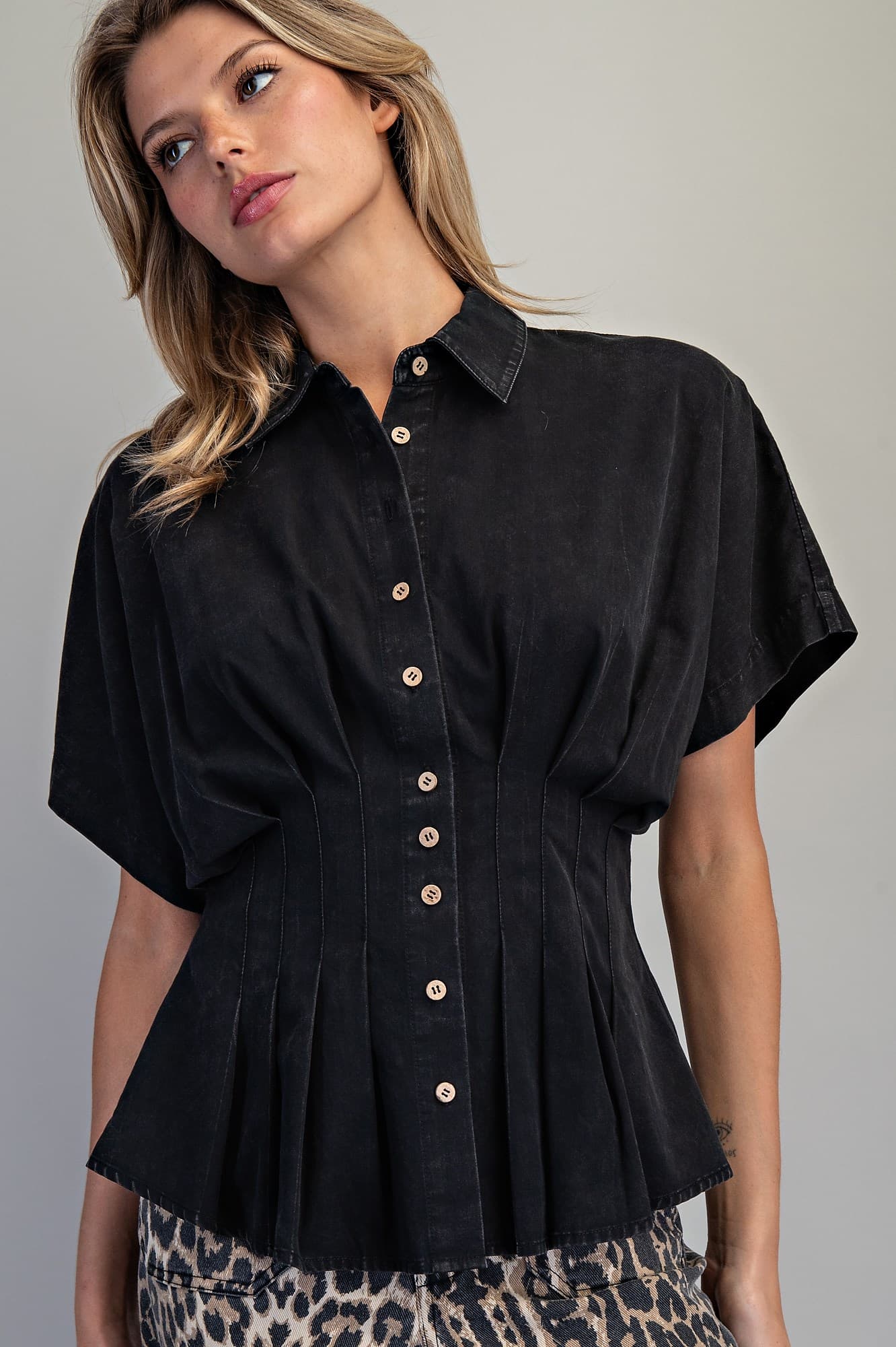 TK16396 - ASH BLACK