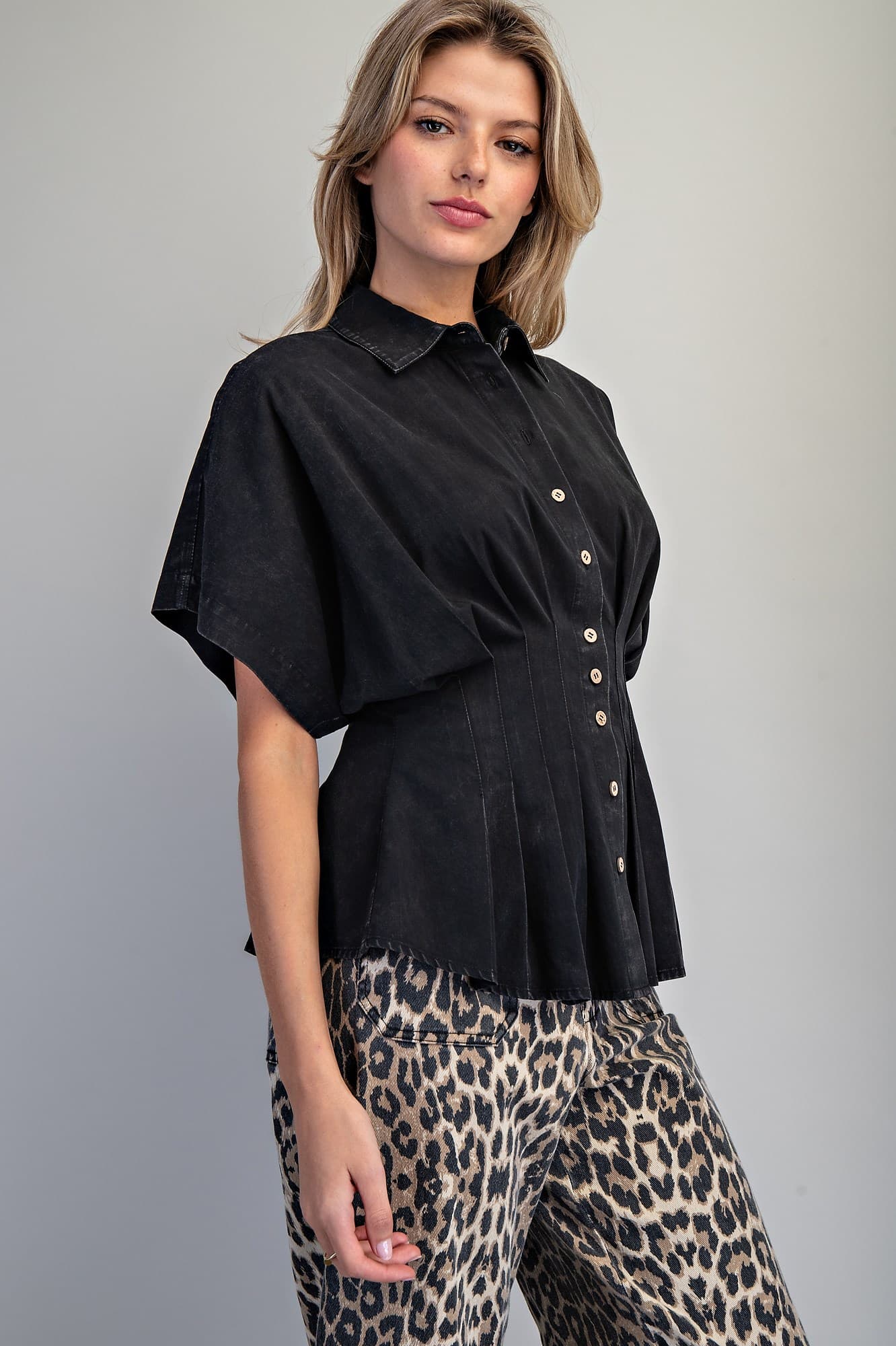 TK16396 - ASH BLACK
