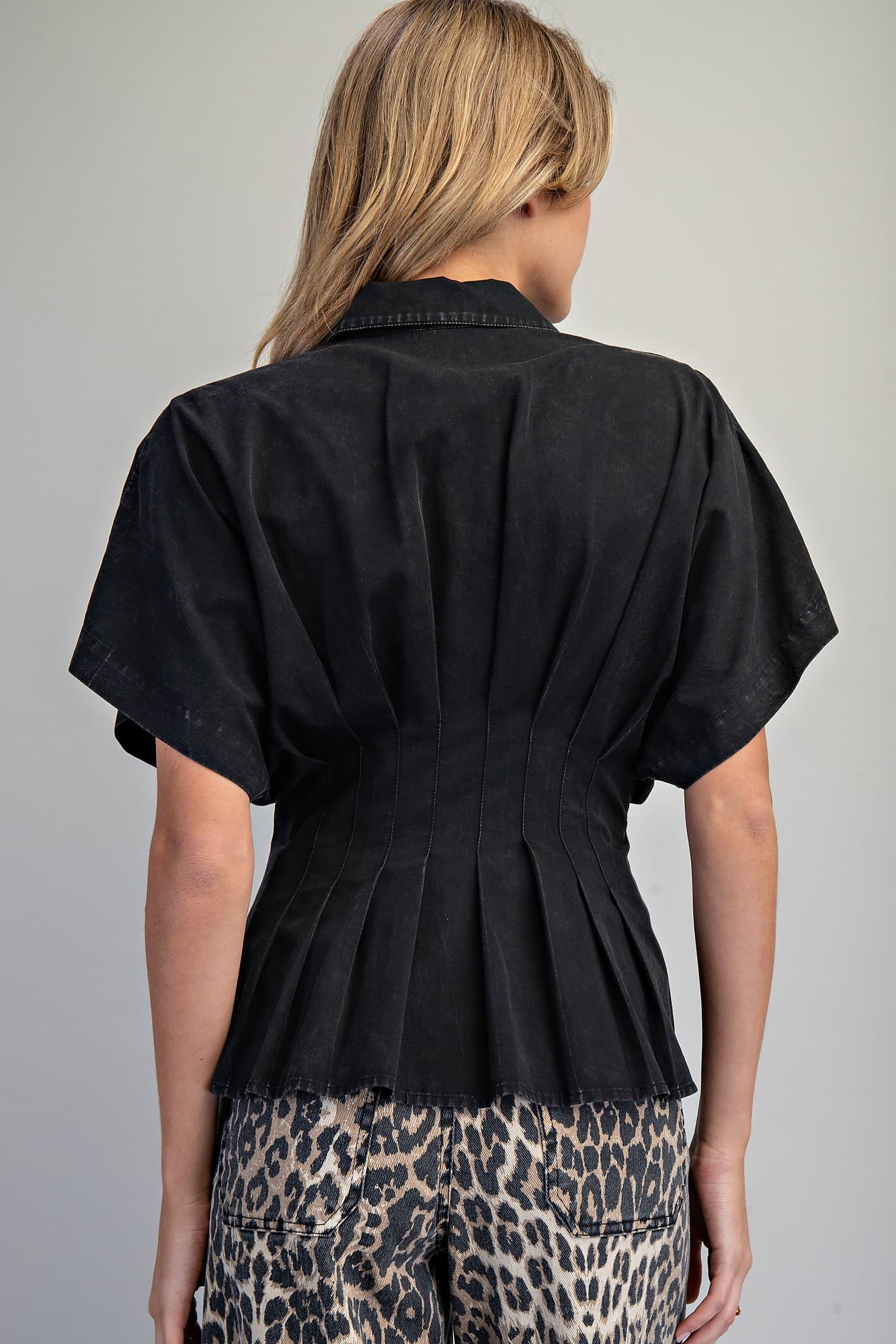 TK16396 - ASH BLACK