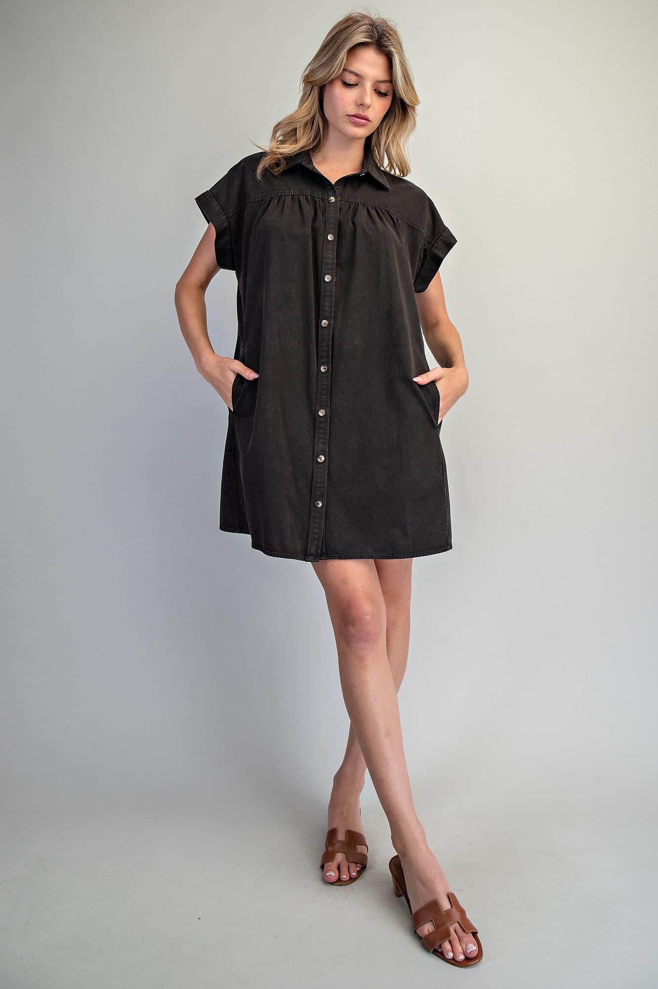 DH15726 - ASH BLACK