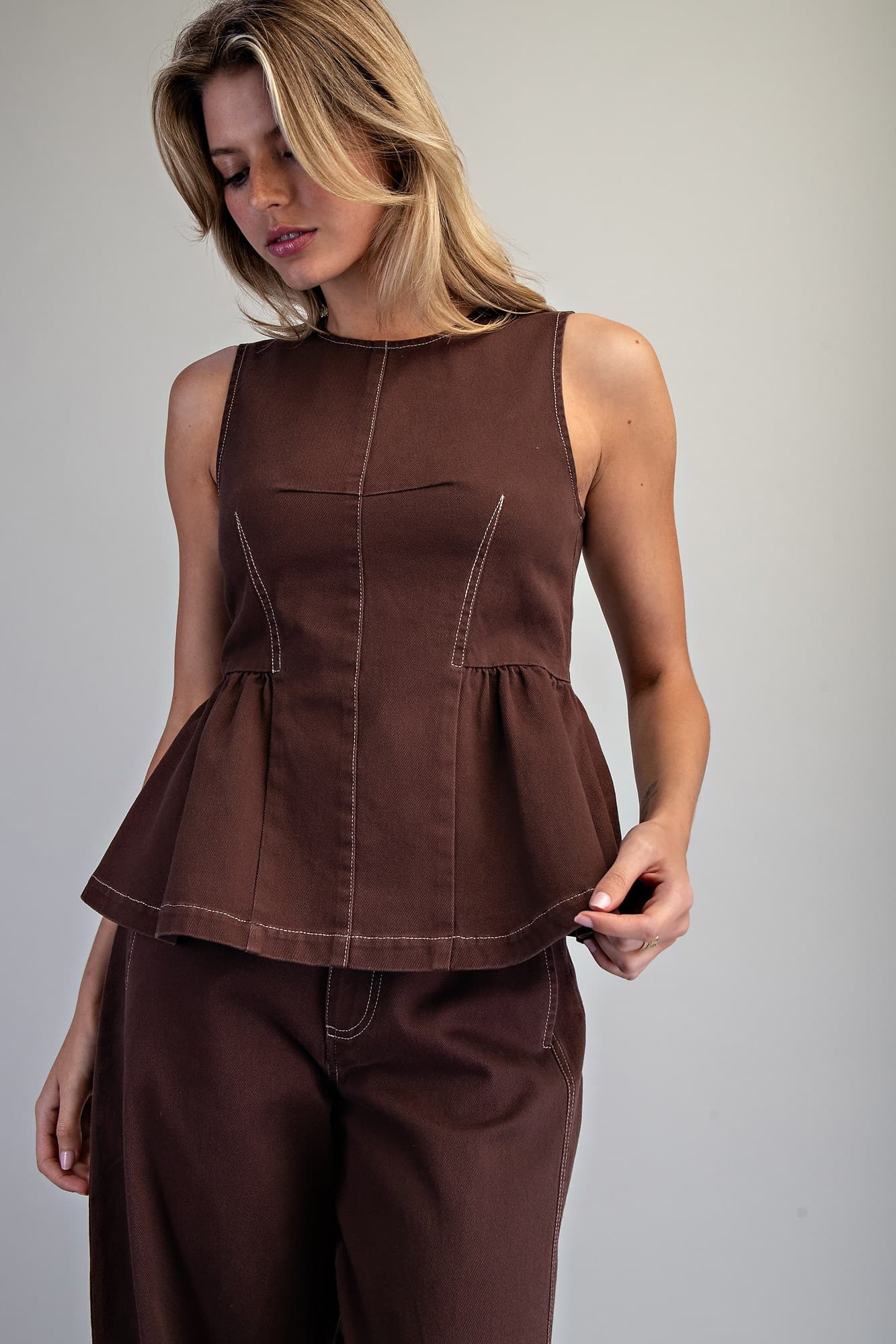 TK14937 - OAK BROWN