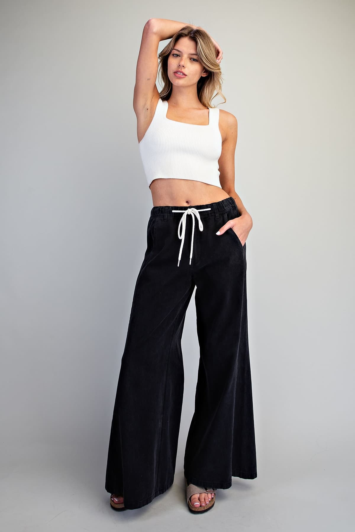 PH15829 - ASH BLACK