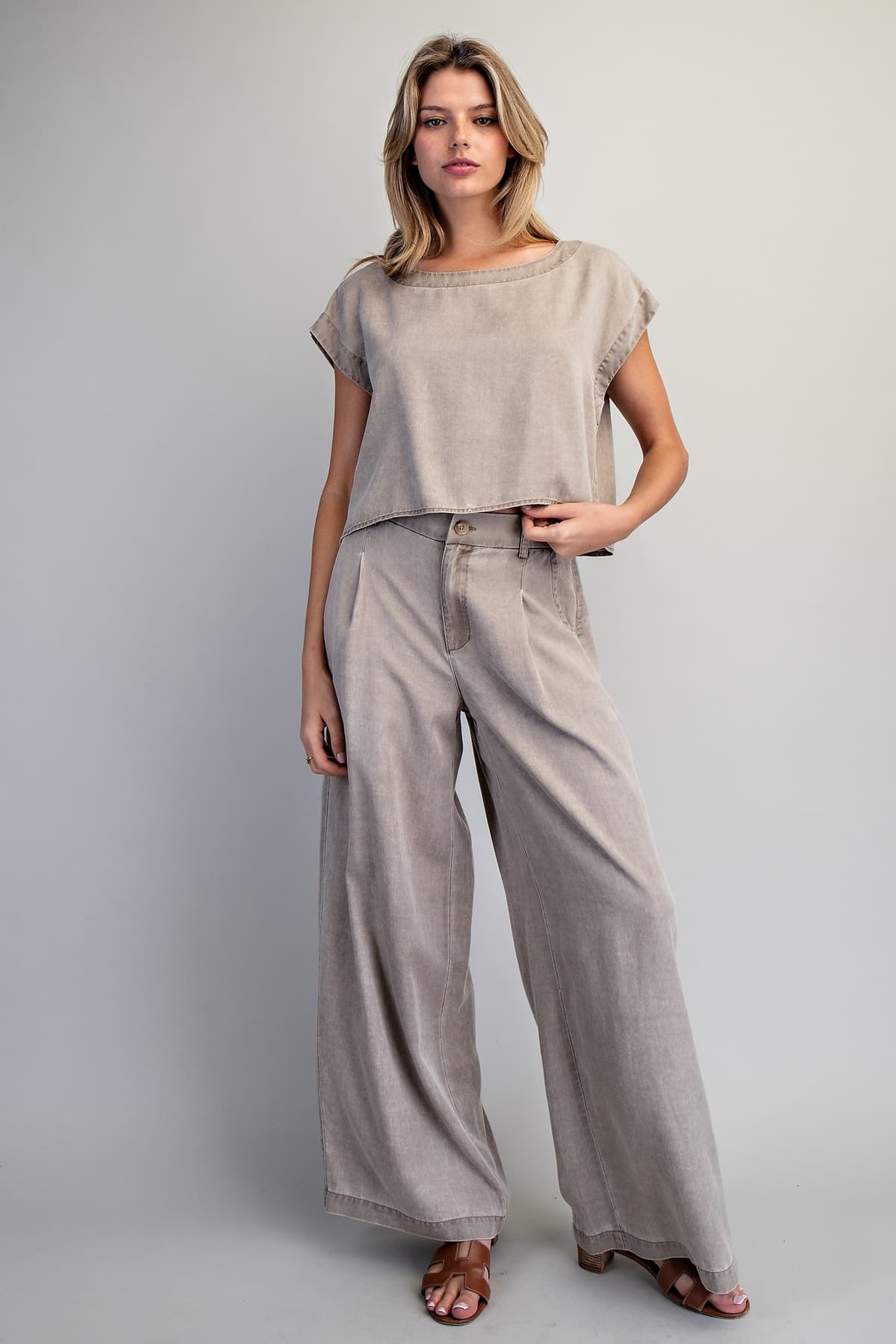 TK16063 - HAZELNUT