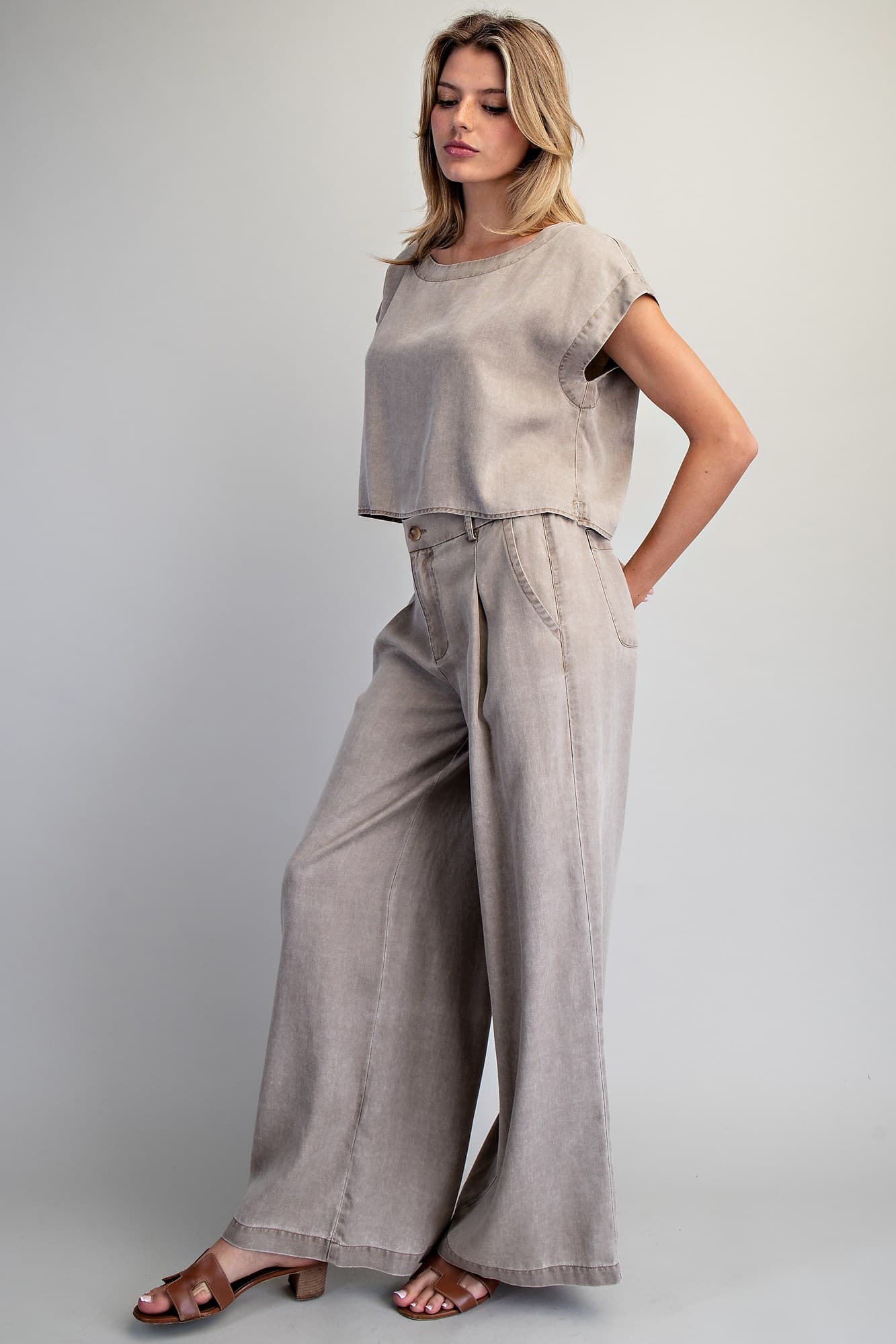 TK16063 - HAZELNUT