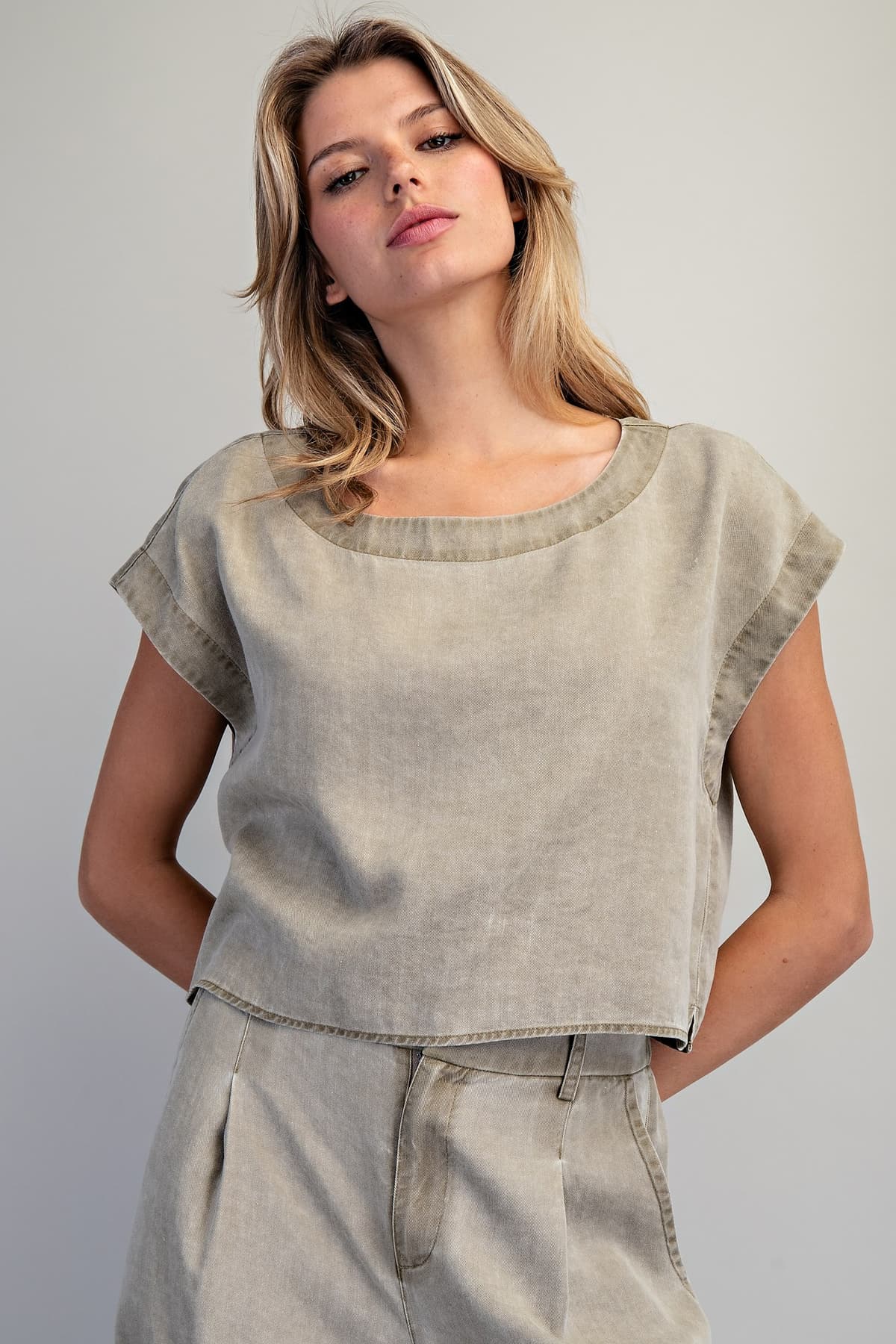 TK16063 - OLIVE