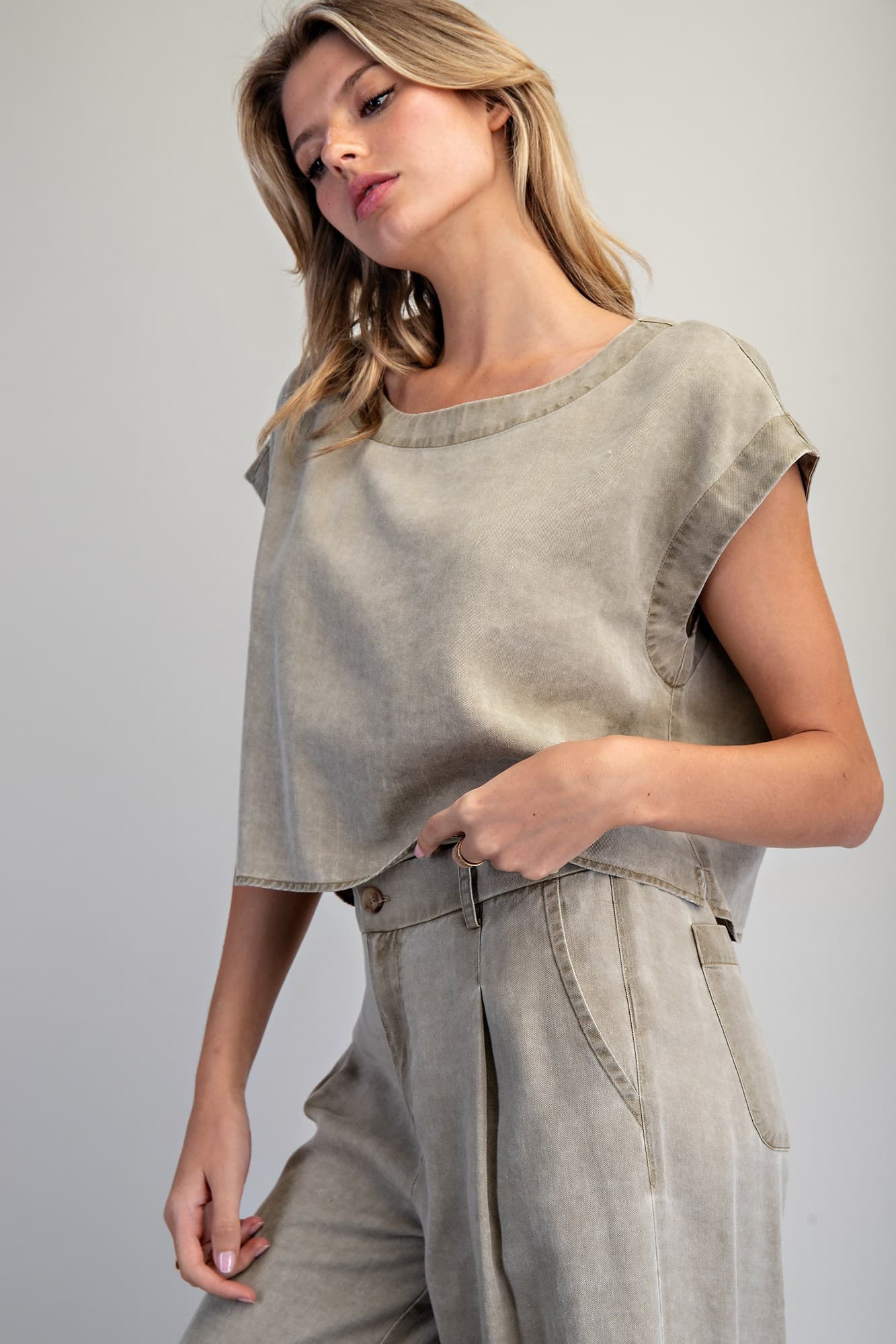 TK16063 - OLIVE