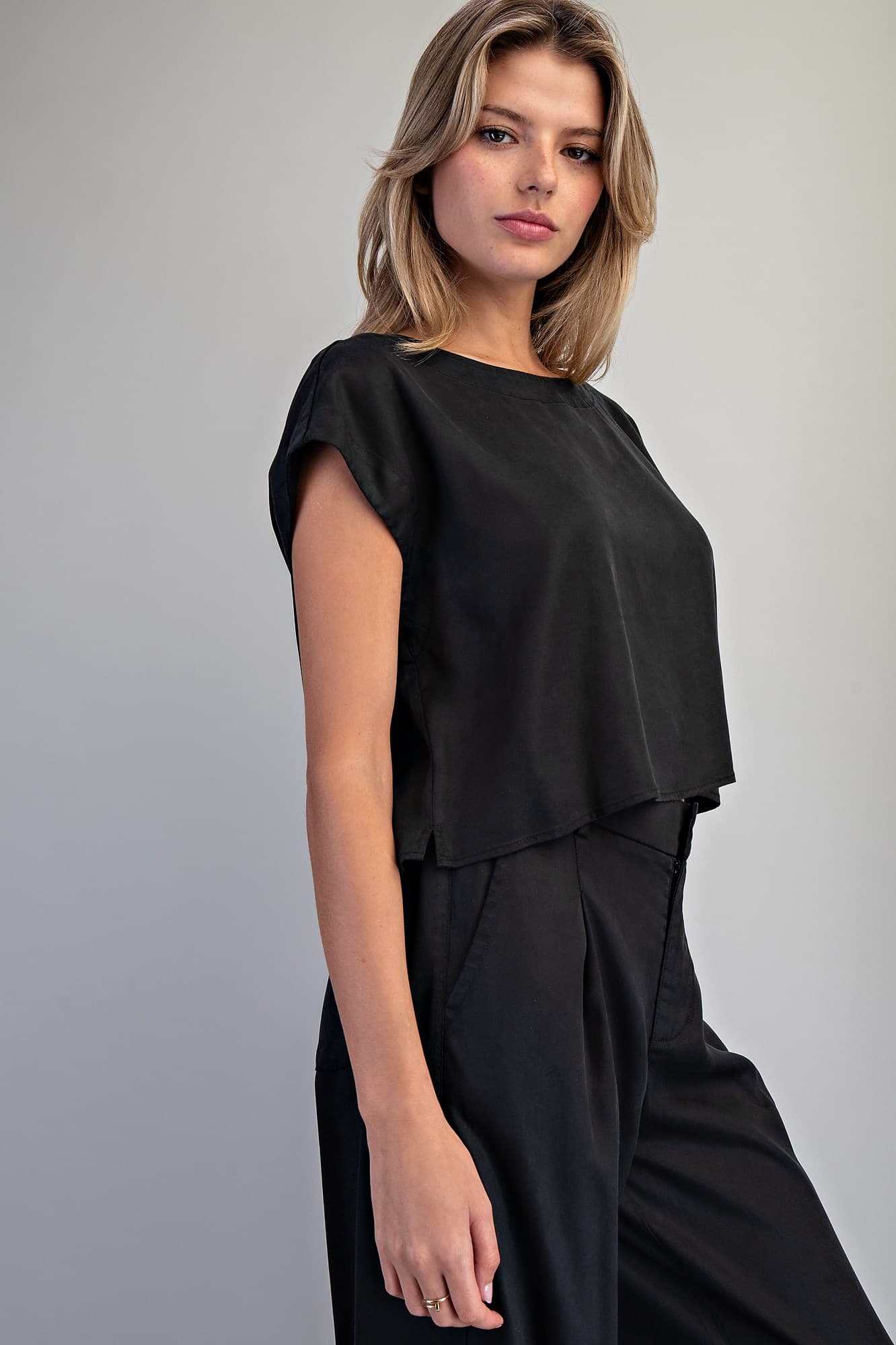 TK16063 - ASH BLACK