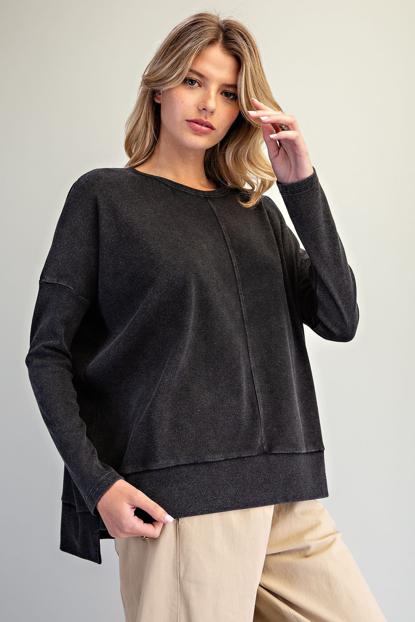 TK16056 - ASH BLACK
