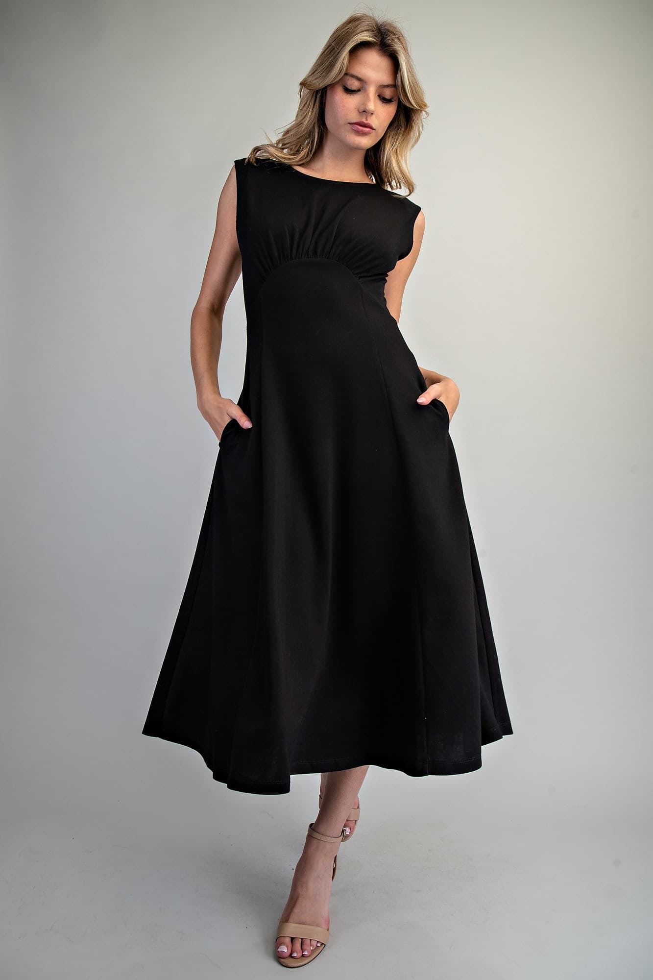 DK16070 - BLACK