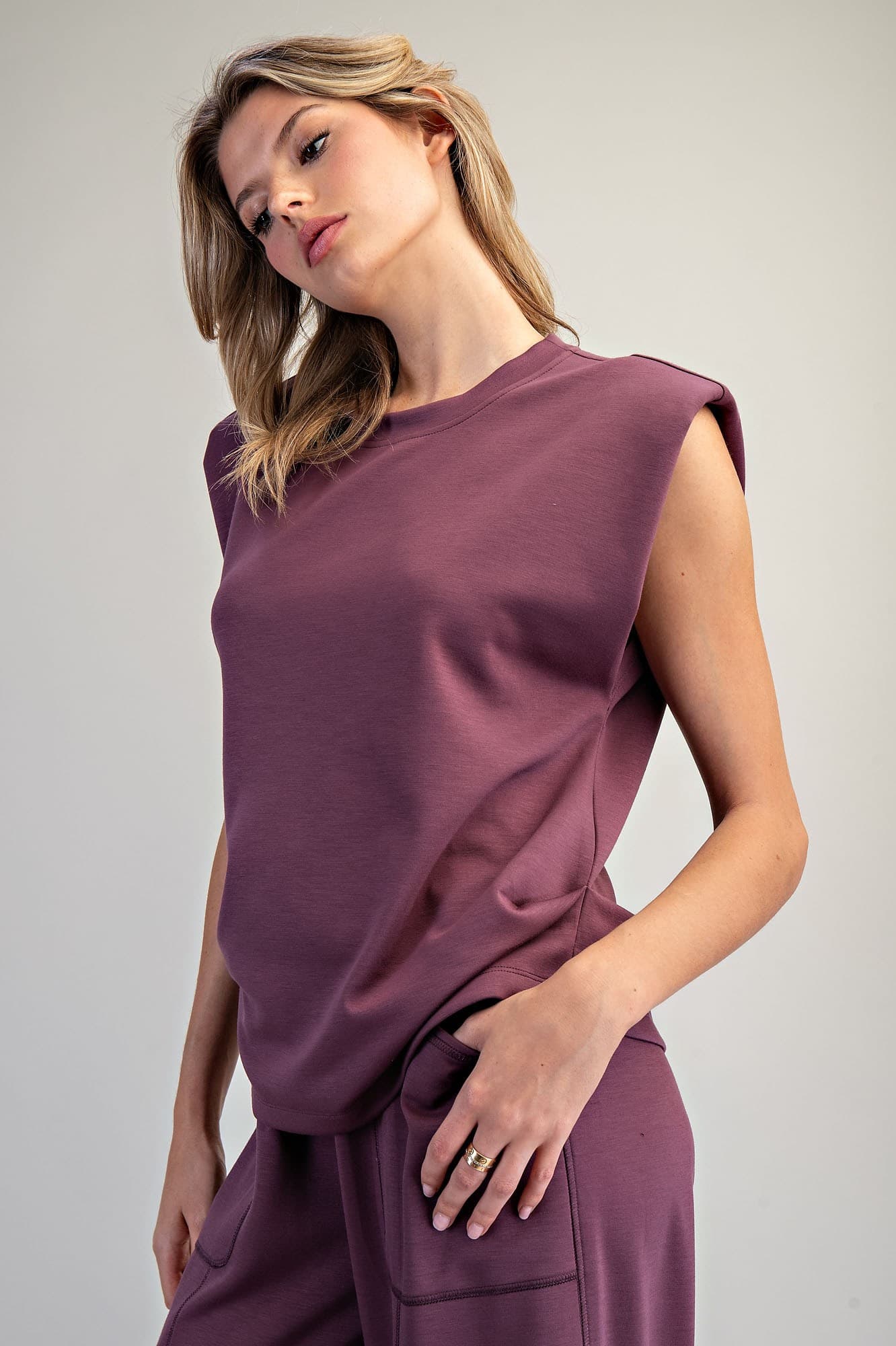 TK16121 - DEEP FIG
