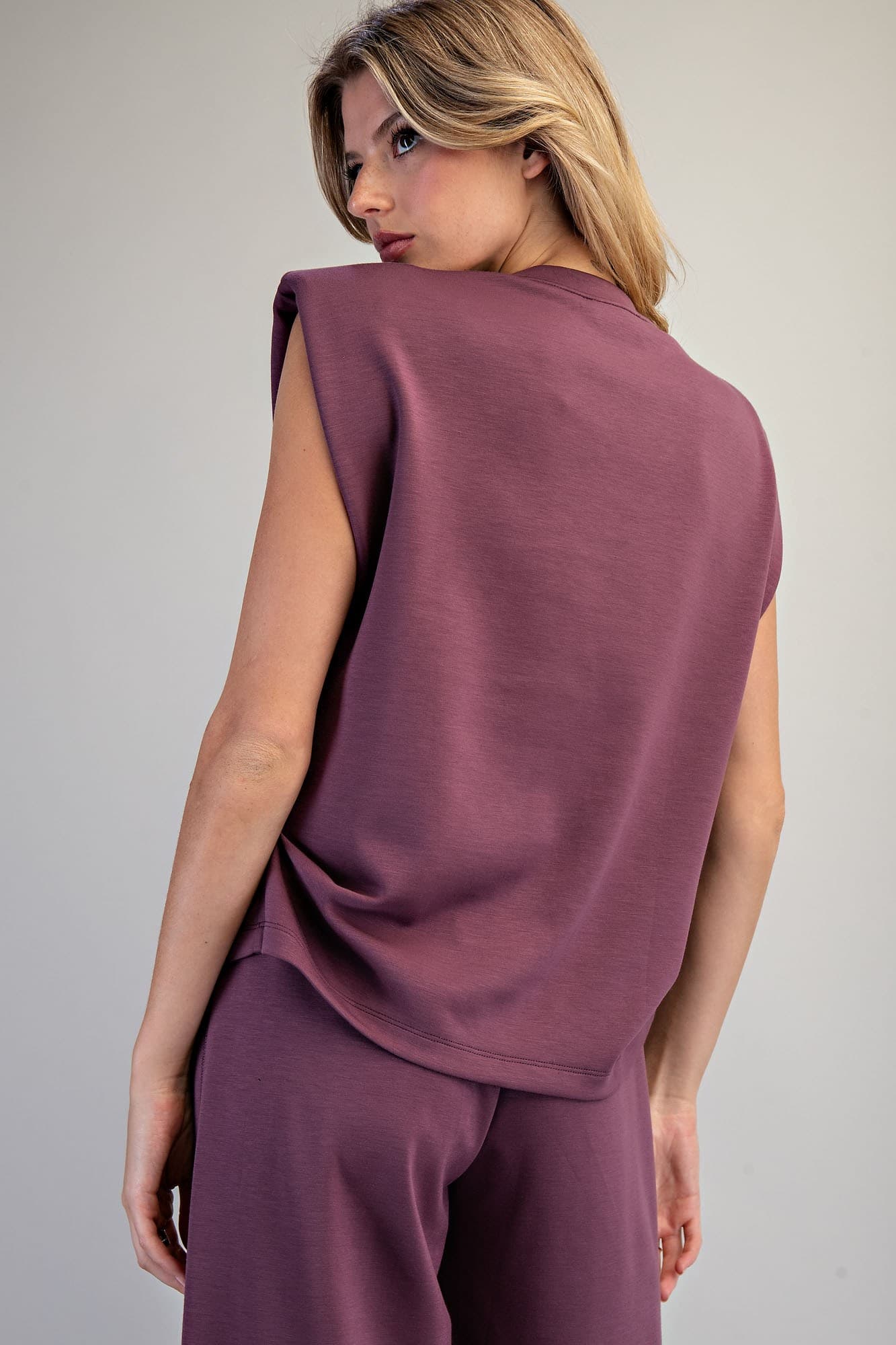 TK16121 - DEEP FIG