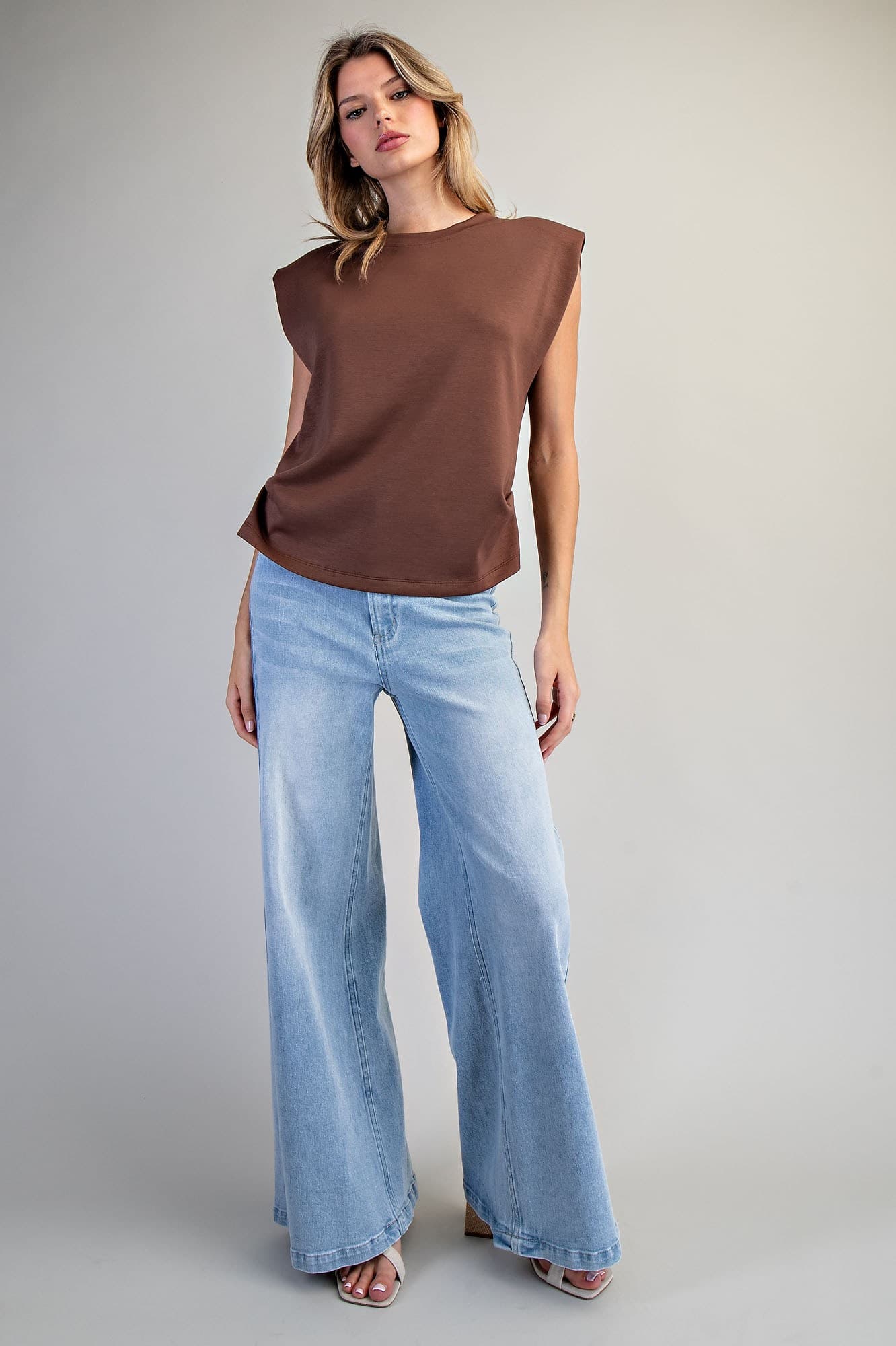 TK16121 - BROWN