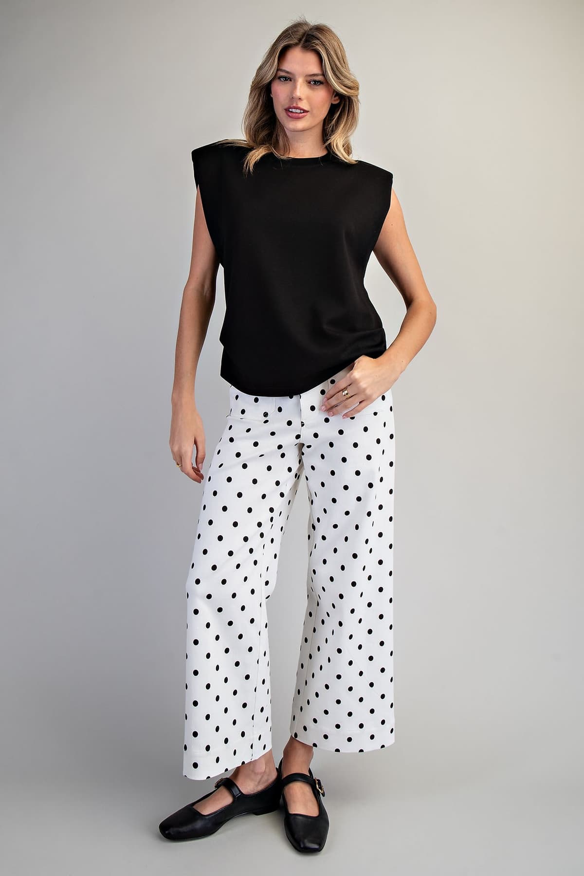 TK16121 - BLACK