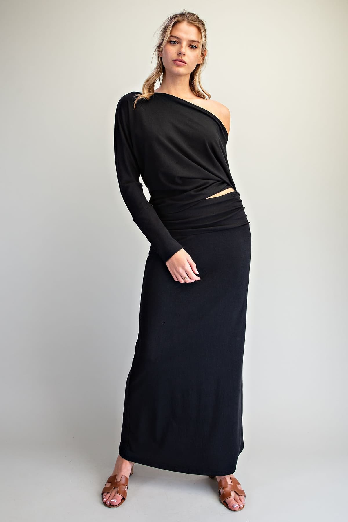 SKS16304 - BLACK