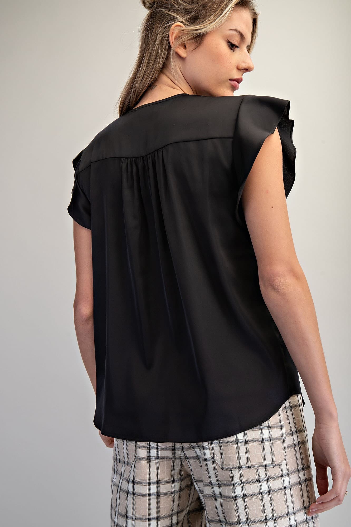 TK16071 - BLACK