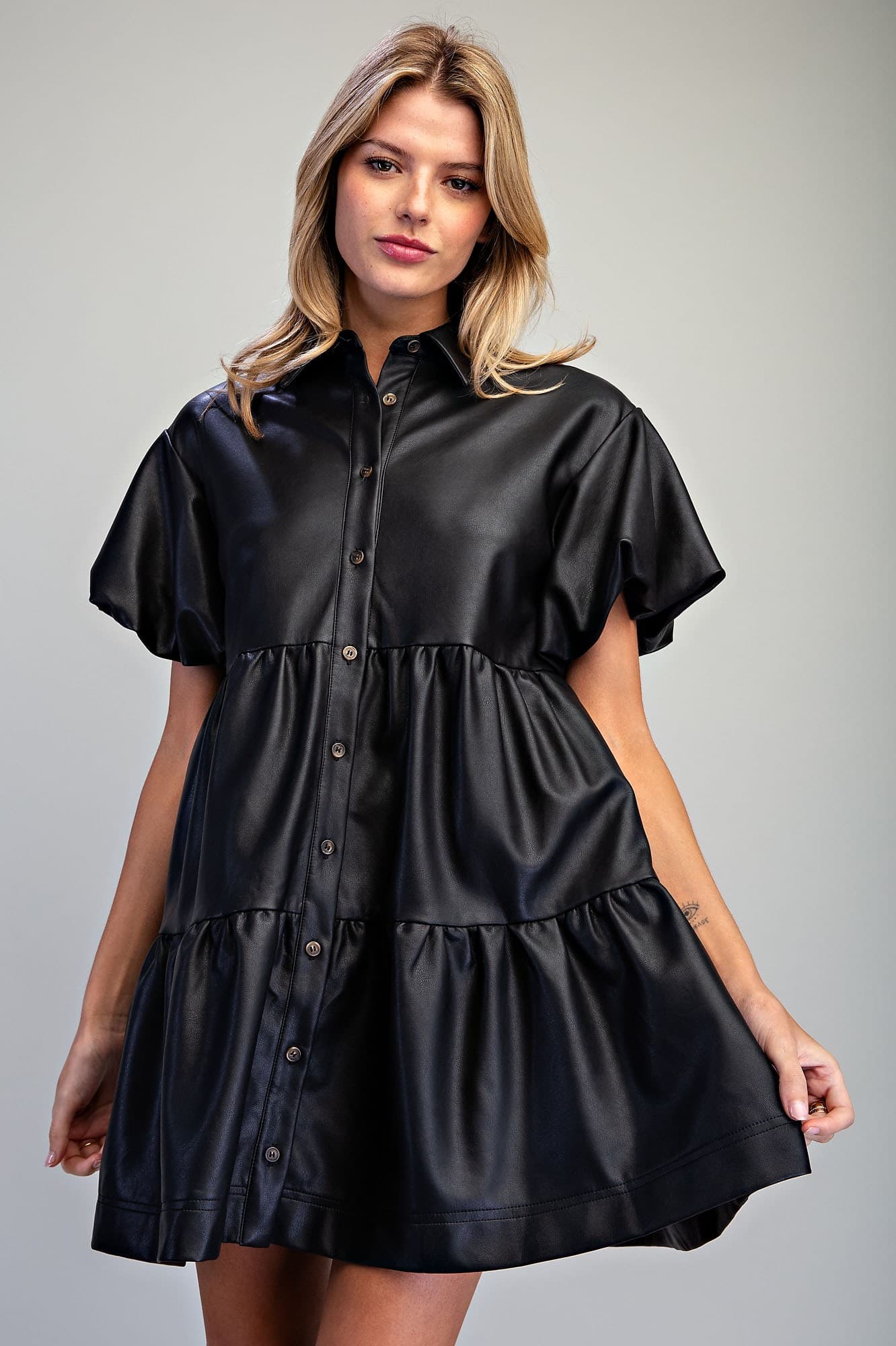 DK16068 - BLACK