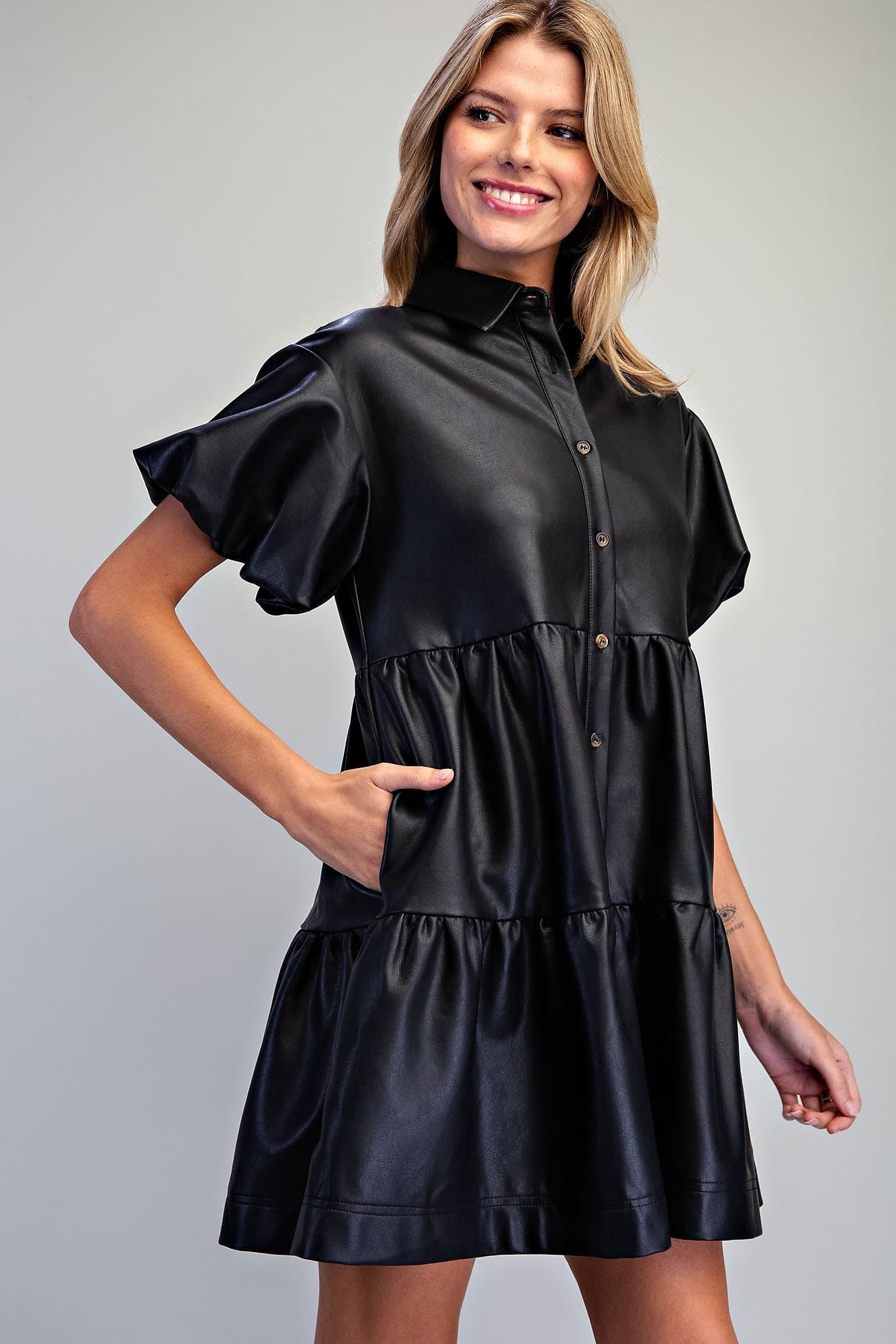 DK16068 - BLACK