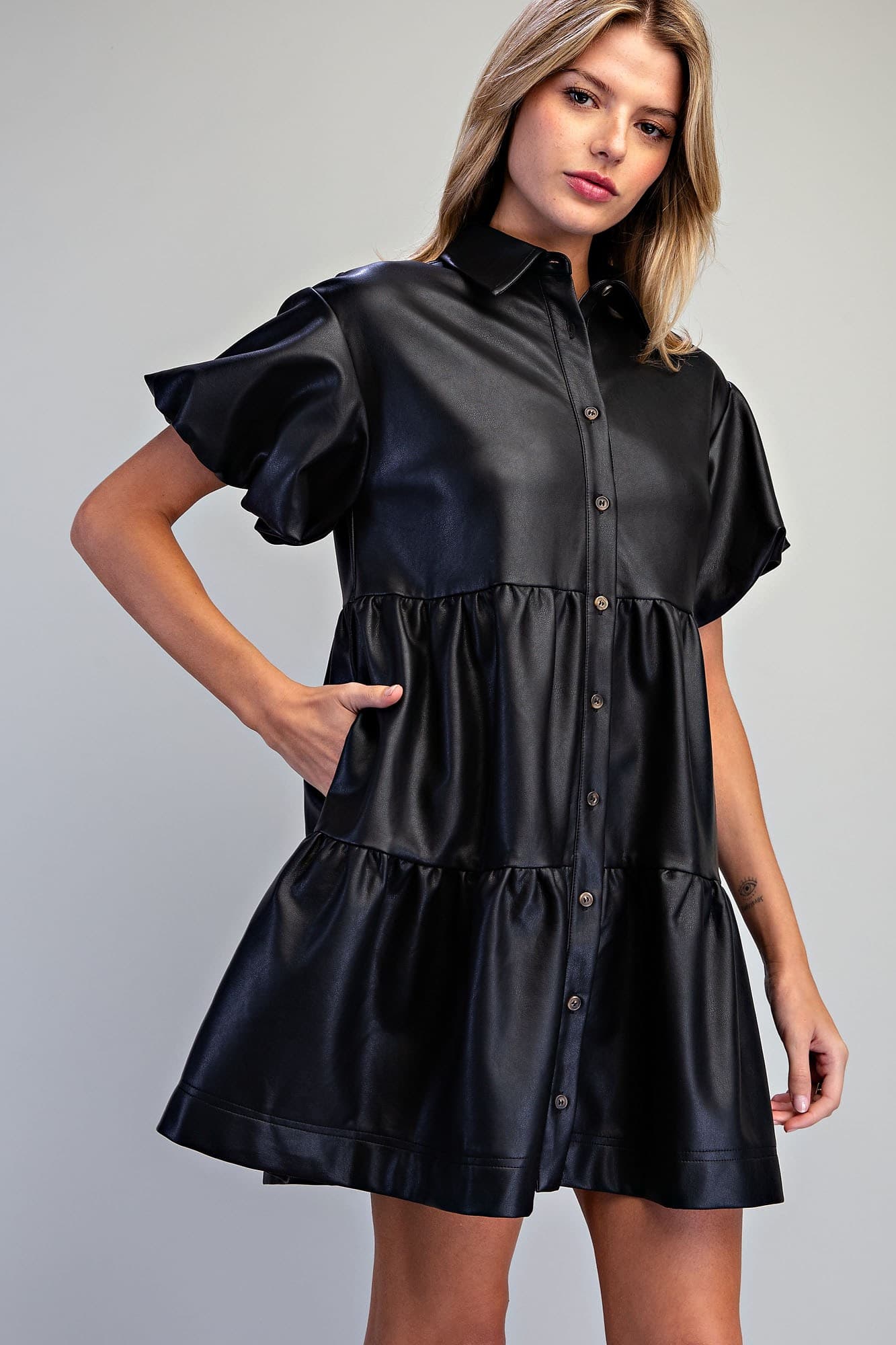 DK16068 - BLACK