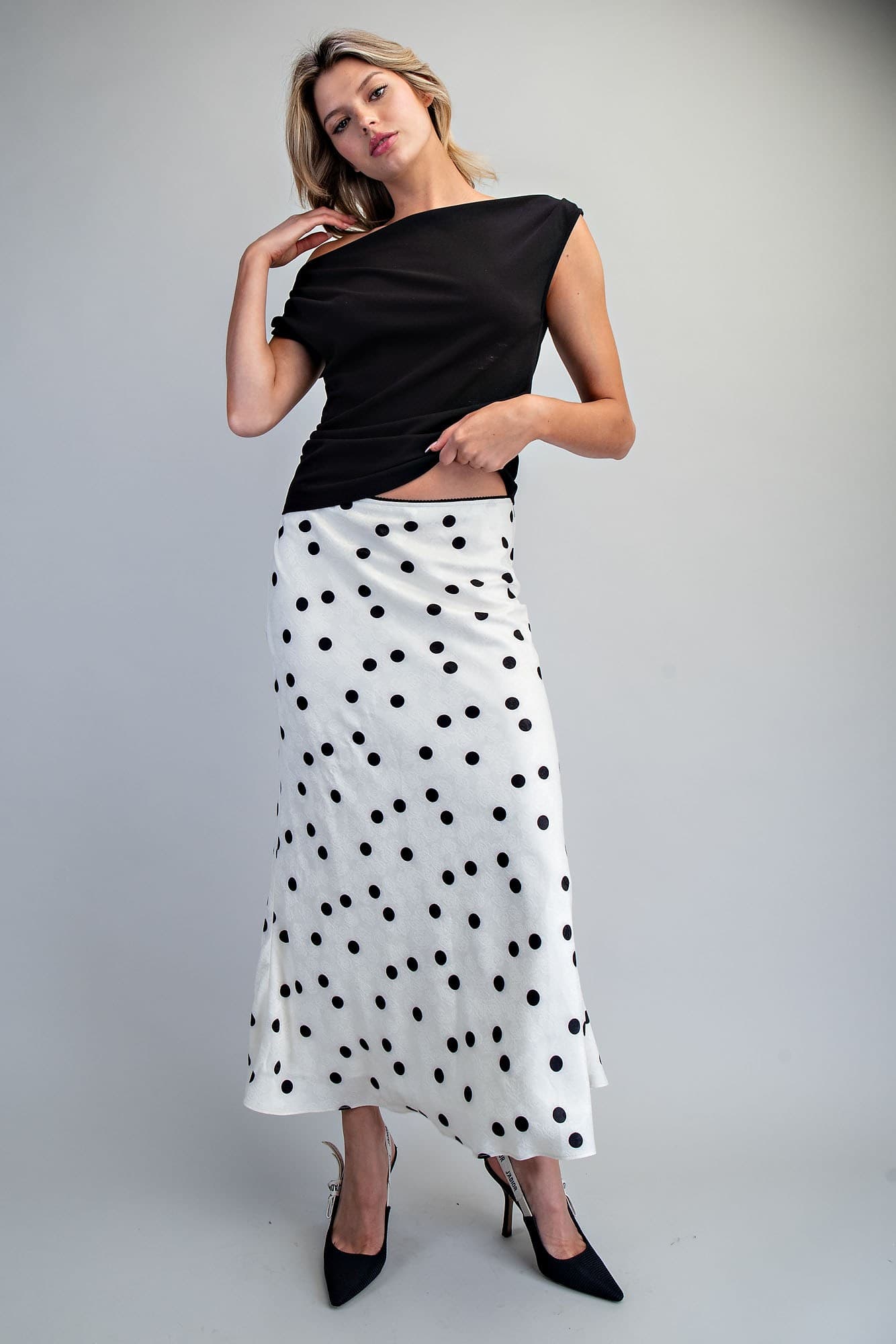SHS15858 - CREAM