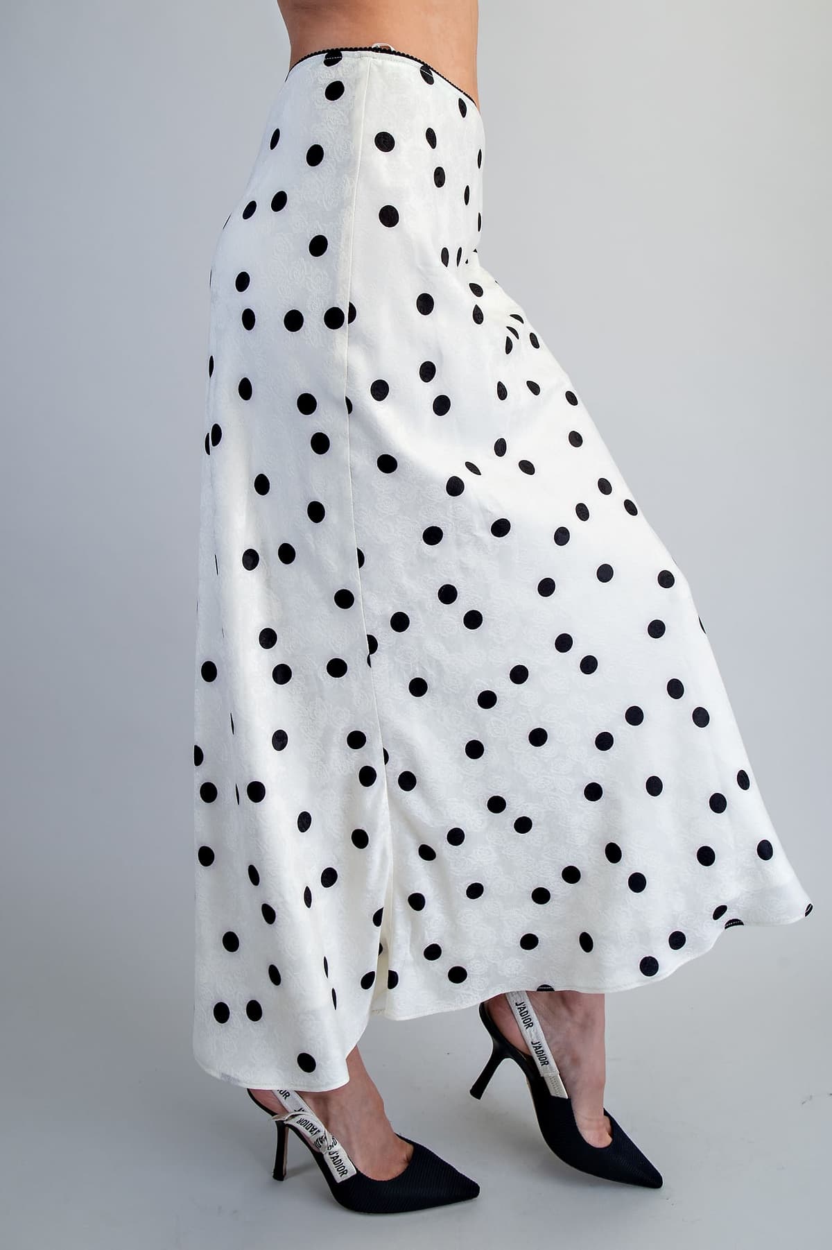 SHS15858 - CREAM
