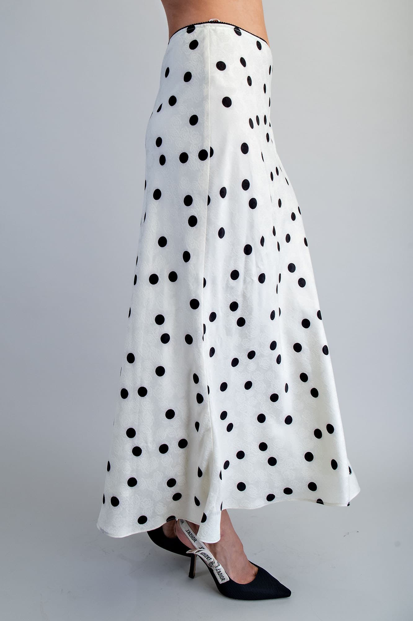 SHS15858 - CREAM