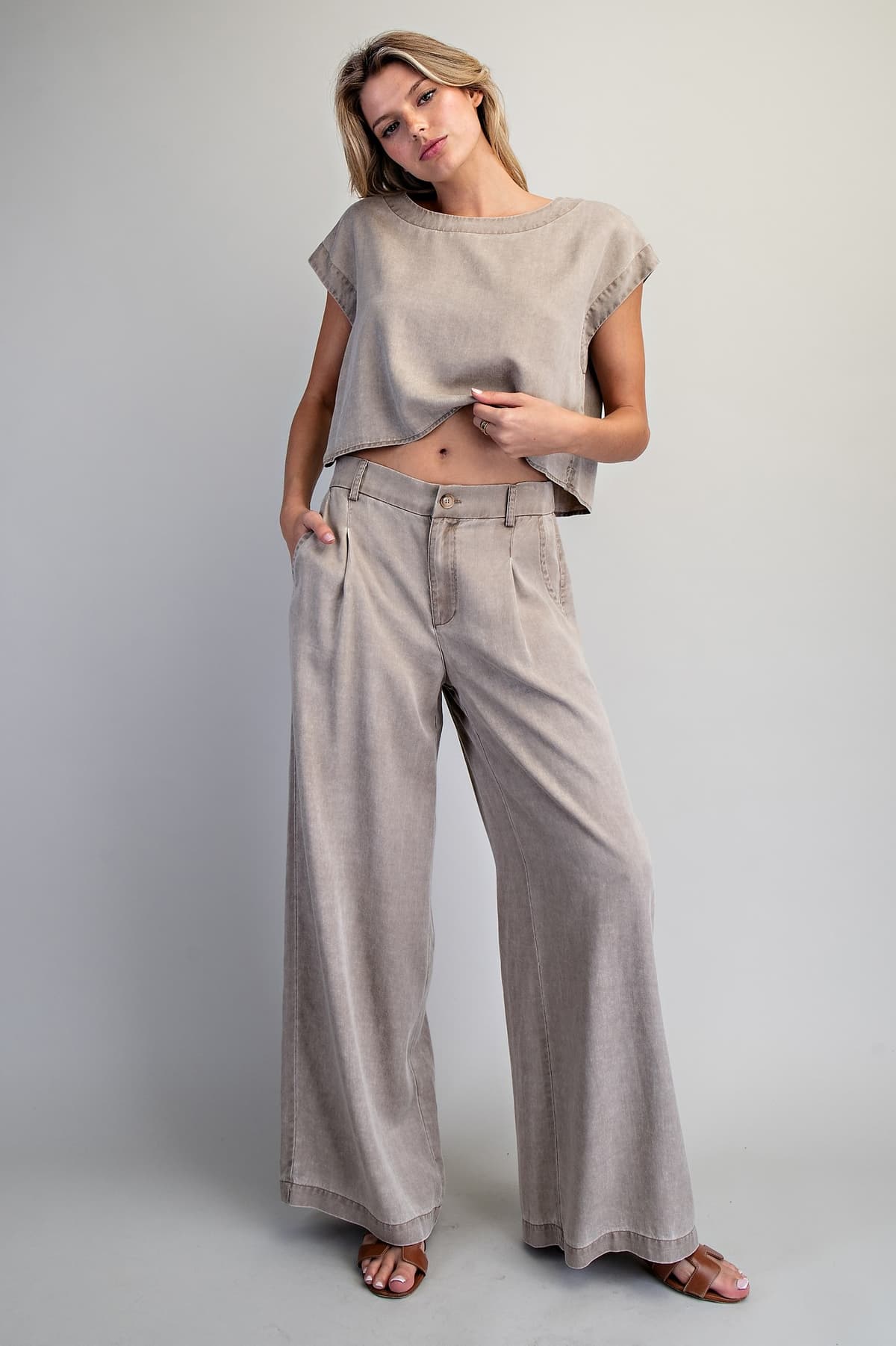 PK16064 - HAZELNUT