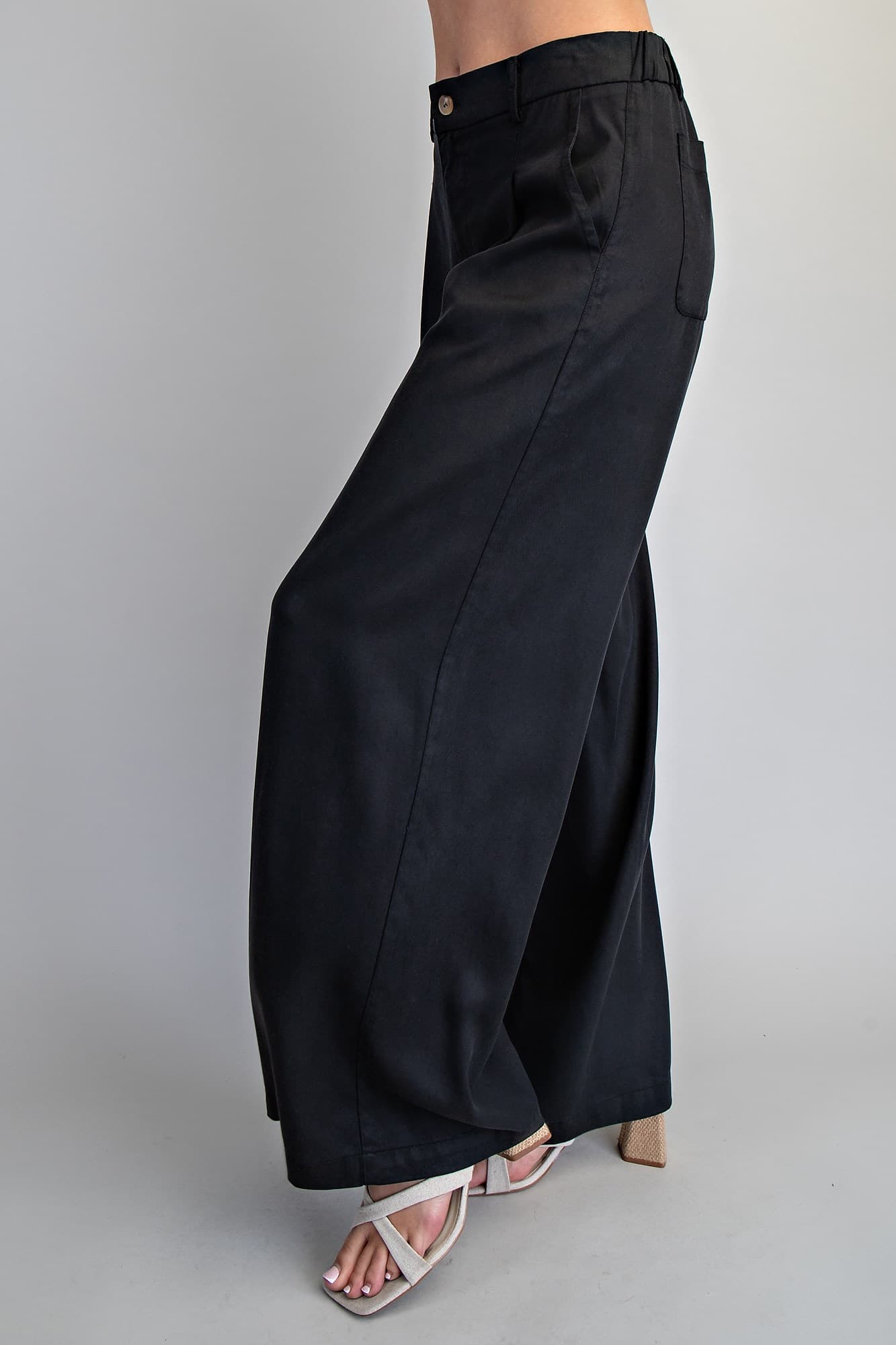 PK16064 - ASH BLACK