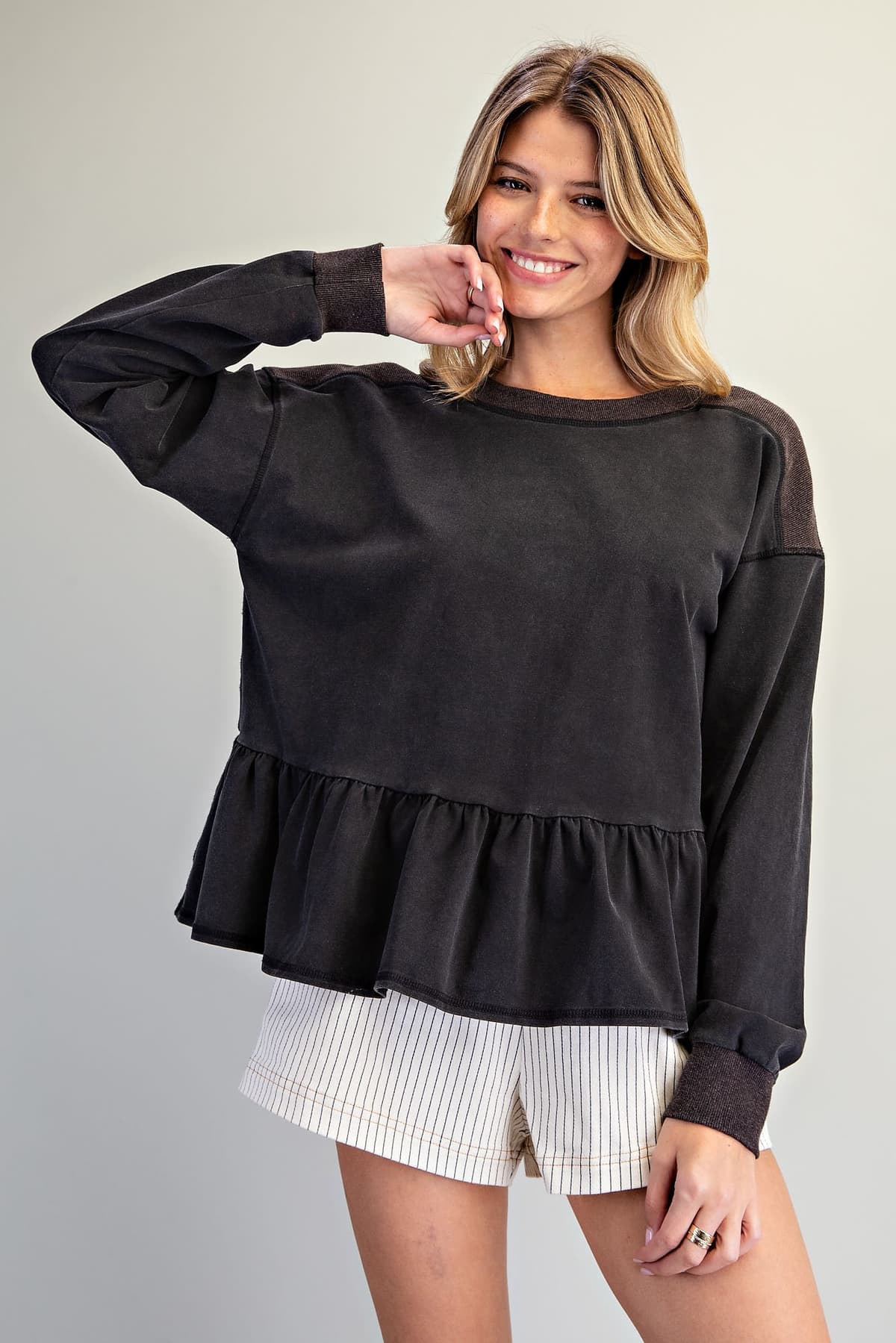 TH15856 - ASH BLACK