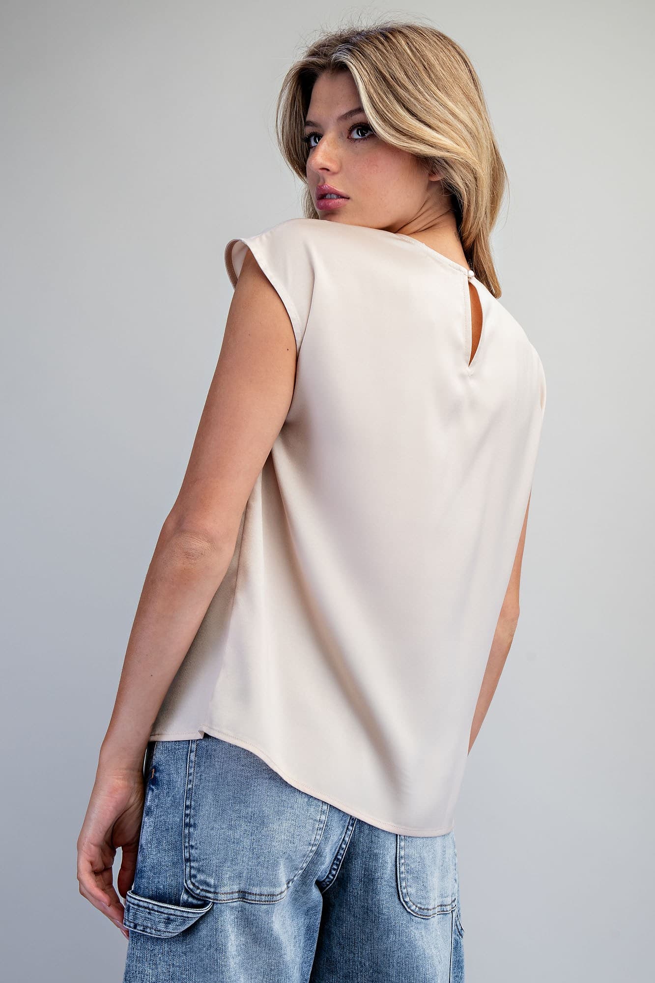 TK16393 - CHAMPAGNE