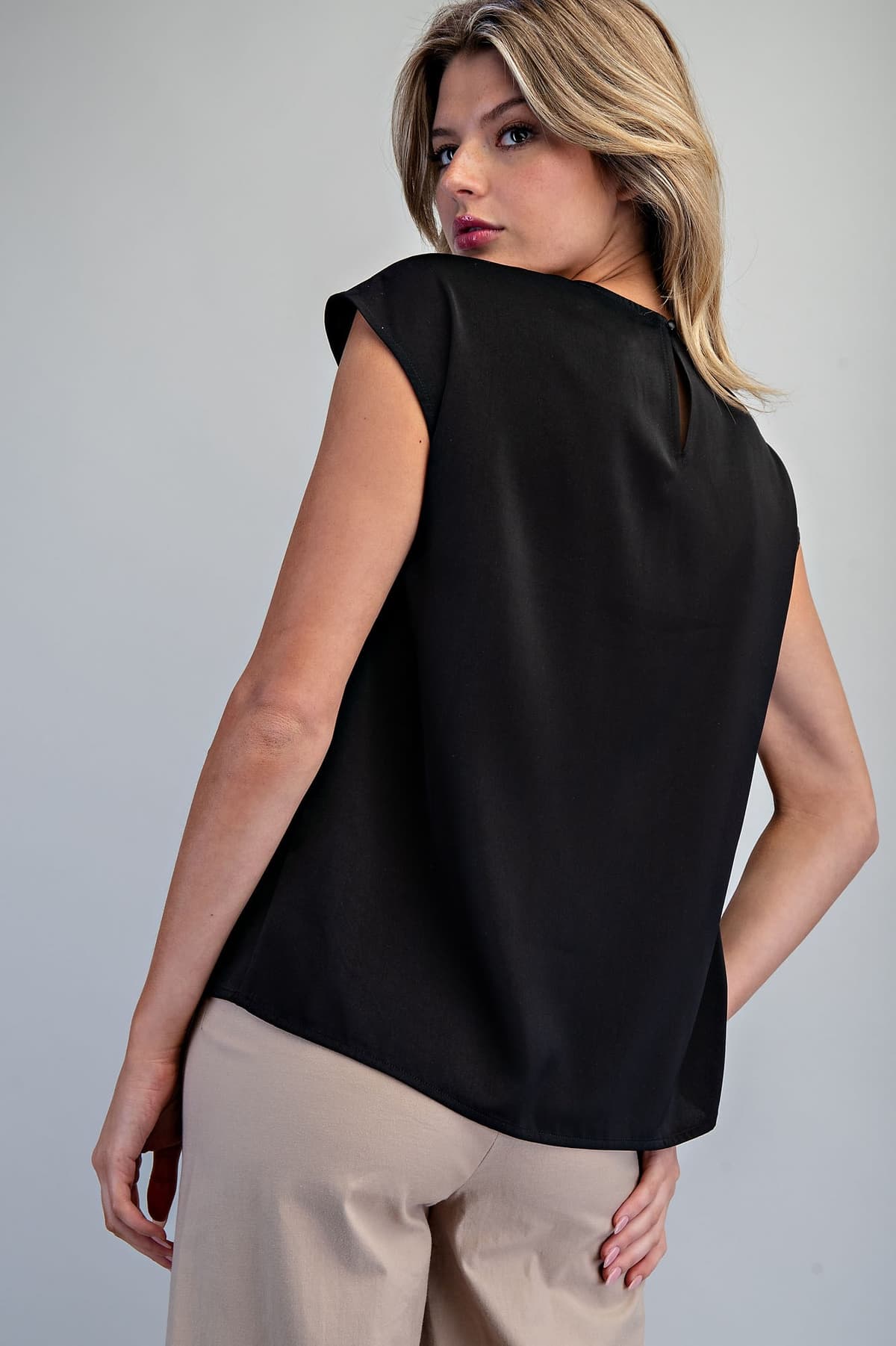 TK16393 - BLACK