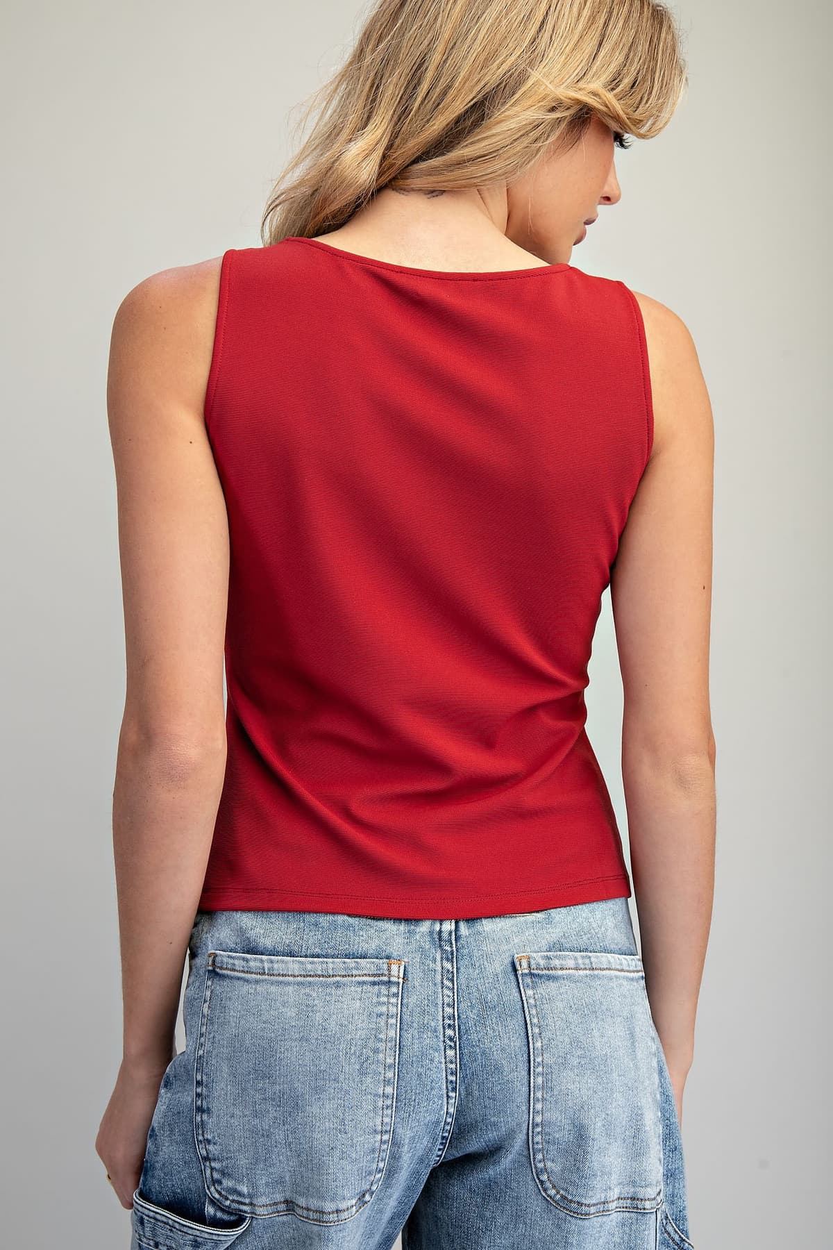 TK16119 - SCARLET