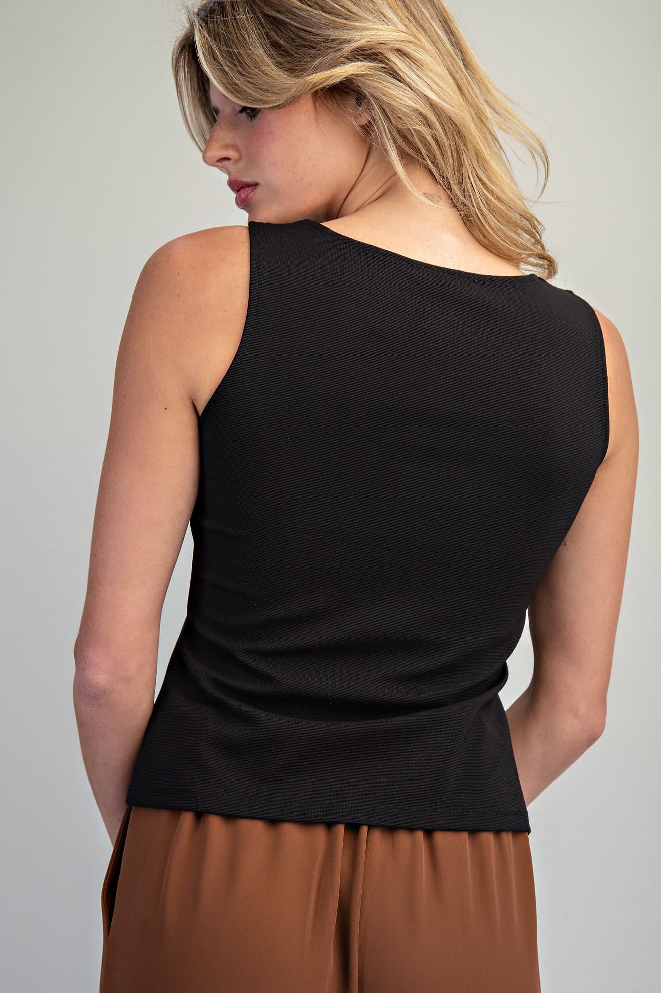TK16119 - BLACK