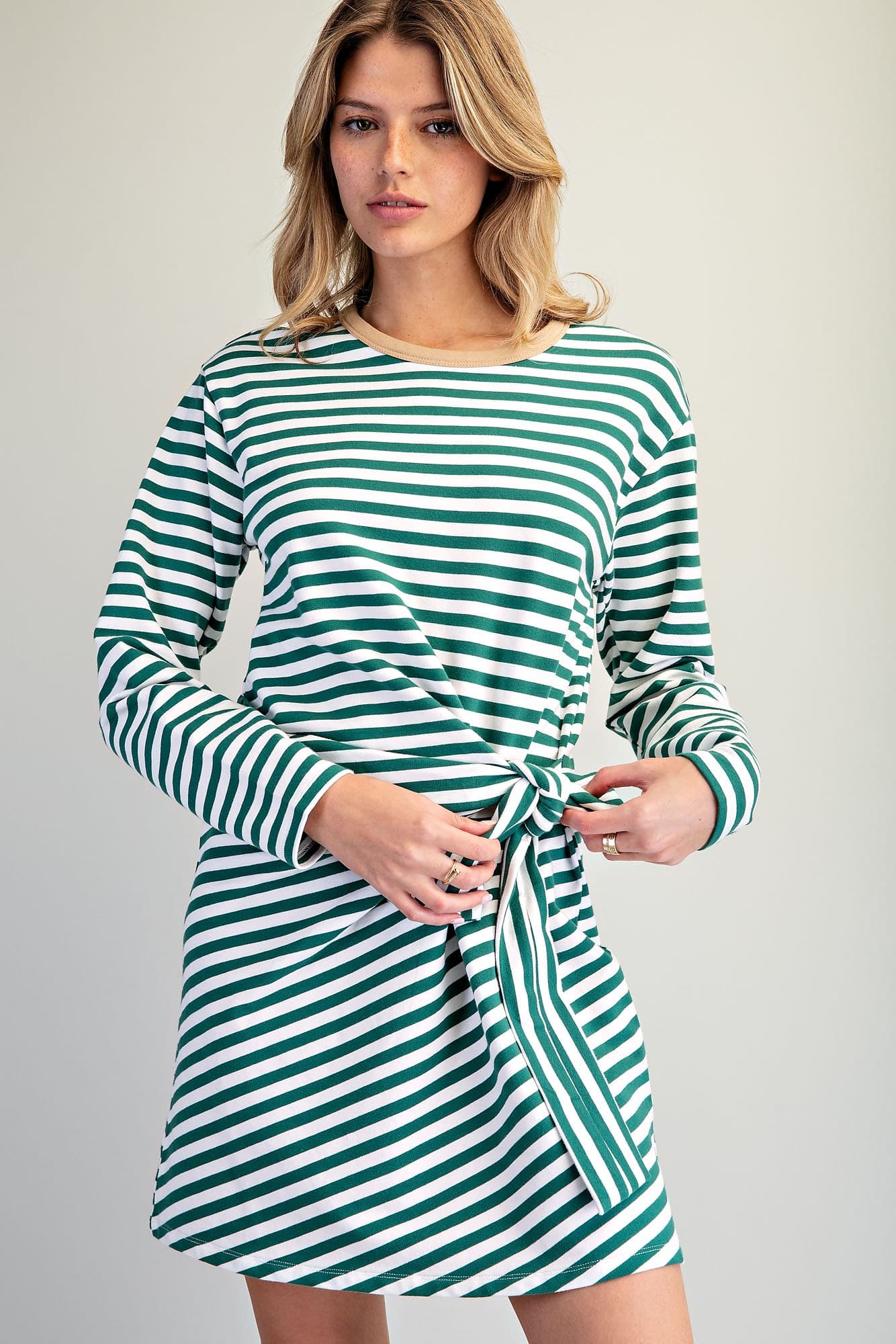 DH17032 - FOREST GREEN