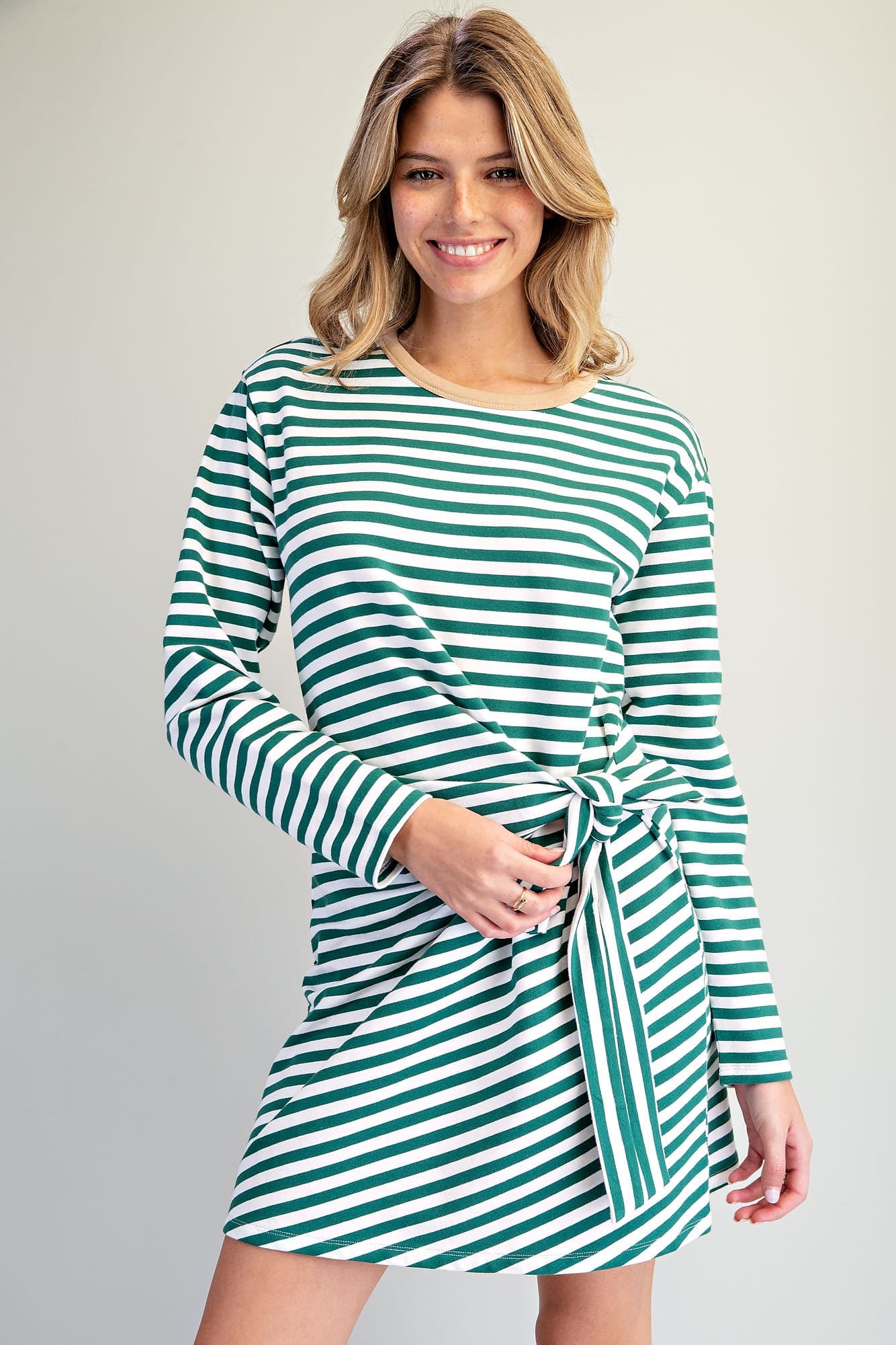 DH17032 - FOREST GREEN