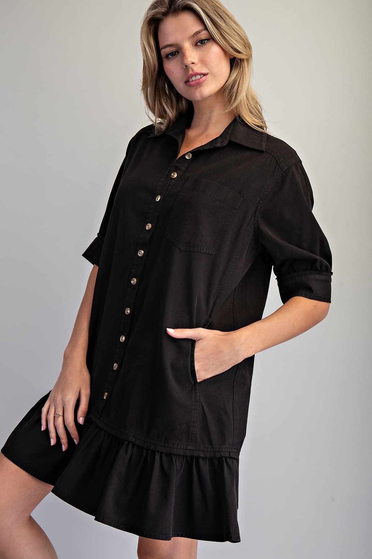 DH15980 - ASH BLACK