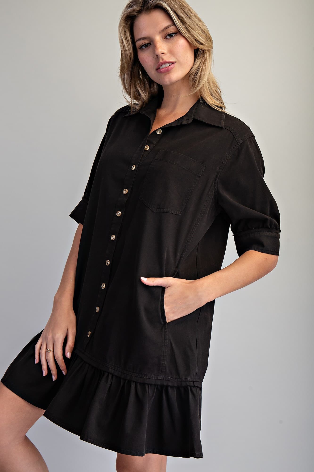 DH15980 - ASH BLACK