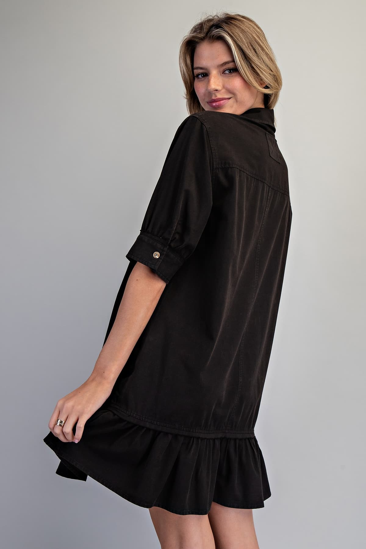 DH15980 - ASH BLACK