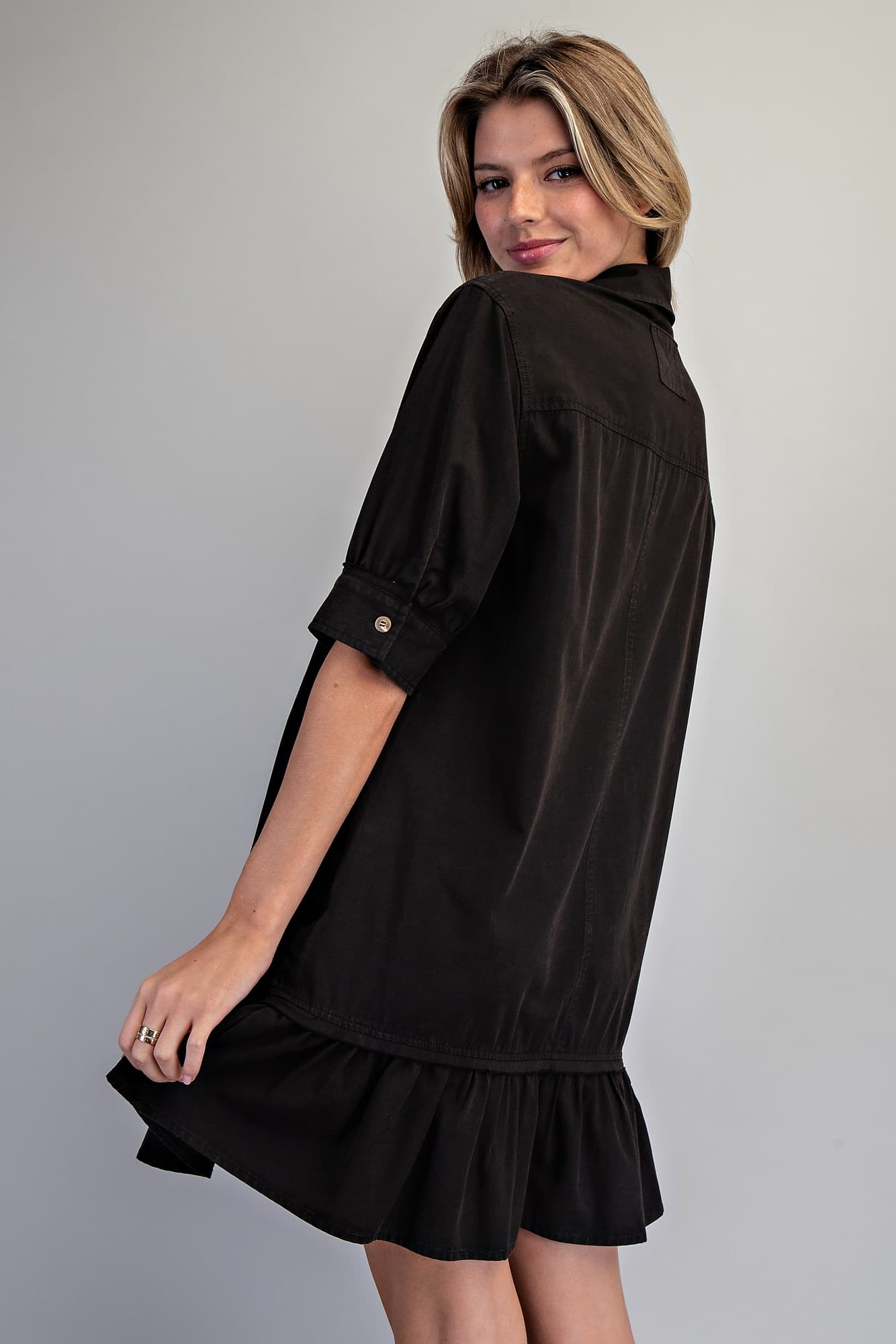 DH15980 - ASH BLACK