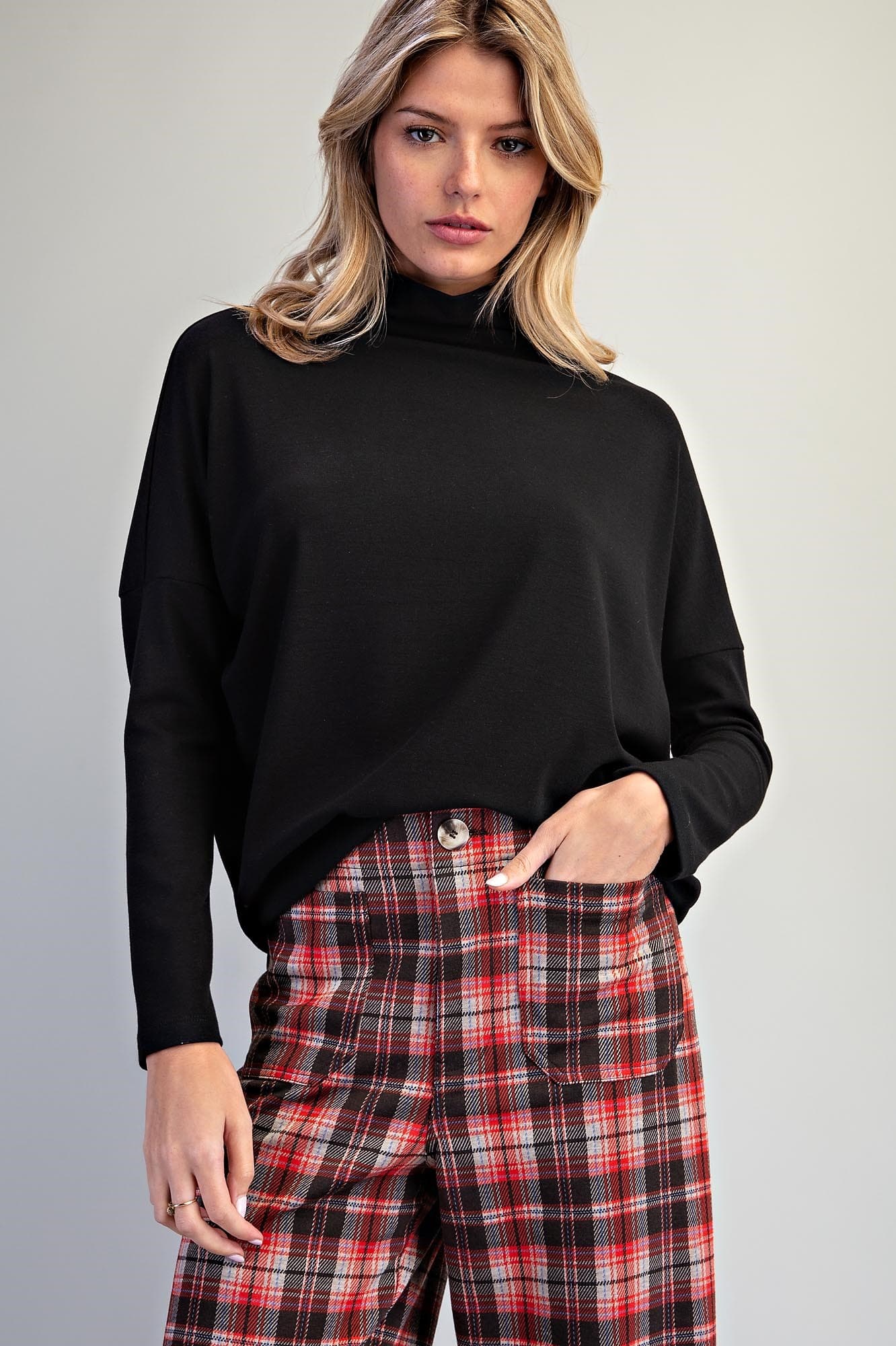TK16251 - BLACK