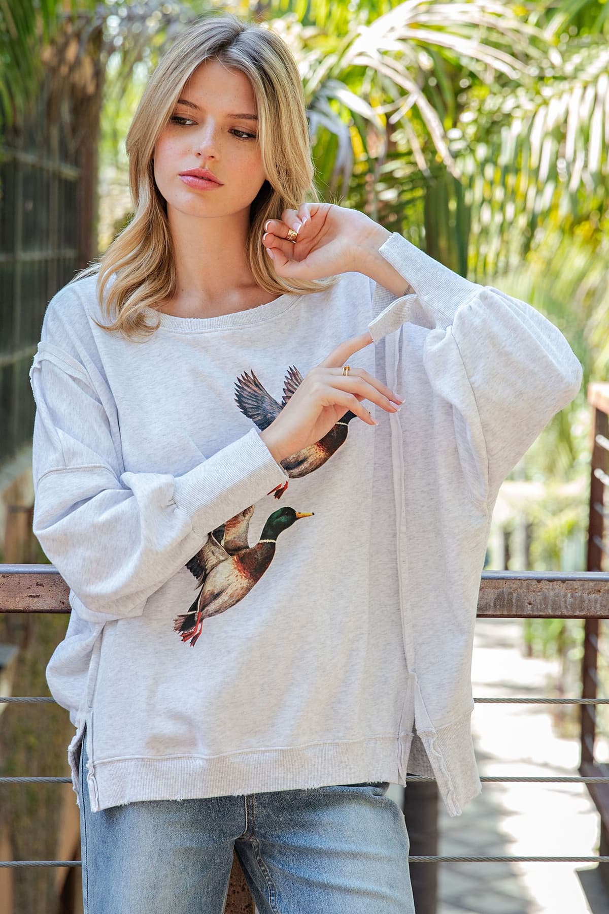 TH15879 - H GREY